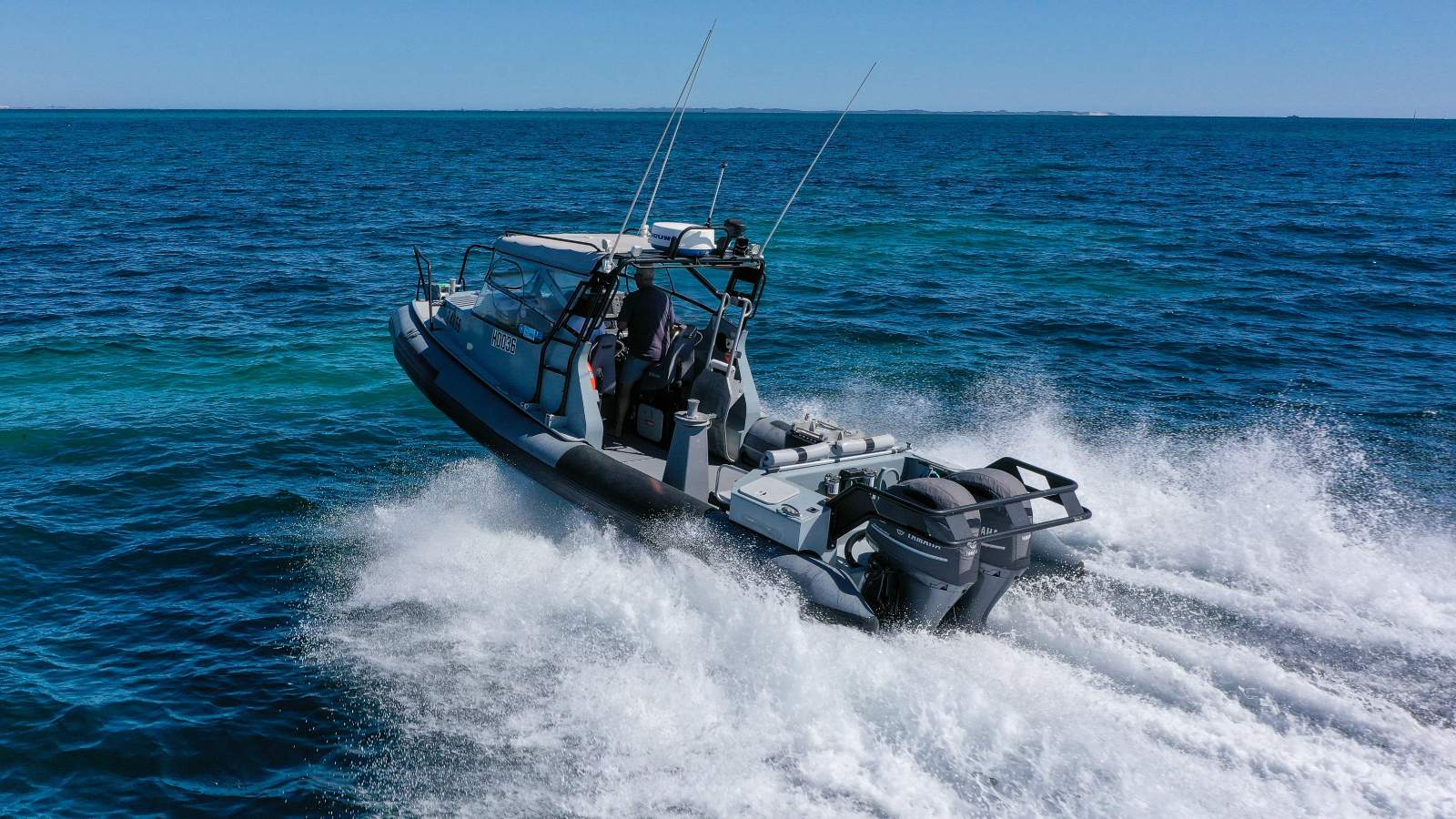 2000 NAIAD 5.8 RIB