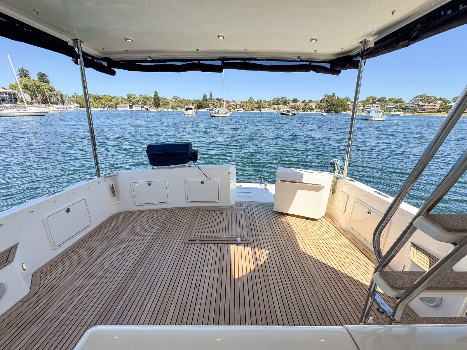 2009 RIVIERA 48 OFFSHORE EXPRESS SPORTS CRUISER
