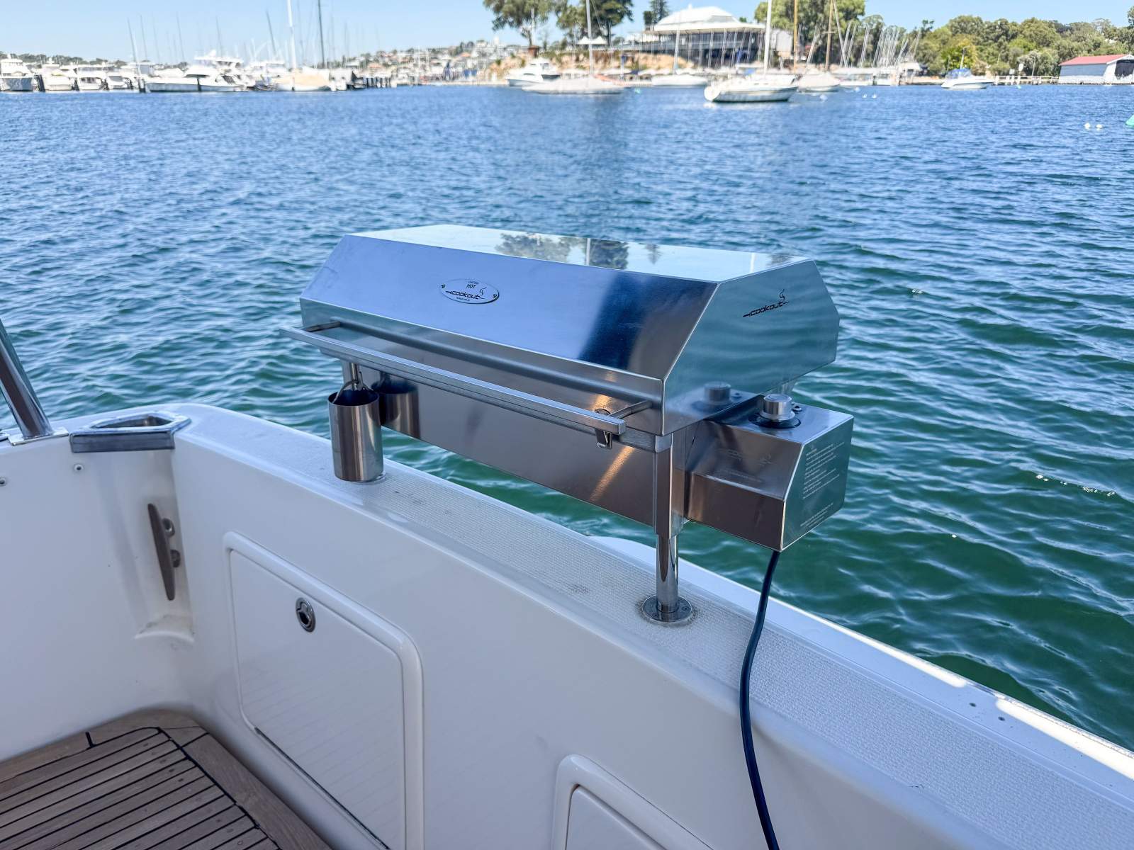 2009 RIVIERA 48 OFFSHORE EXPRESS SPORTS CRUISER