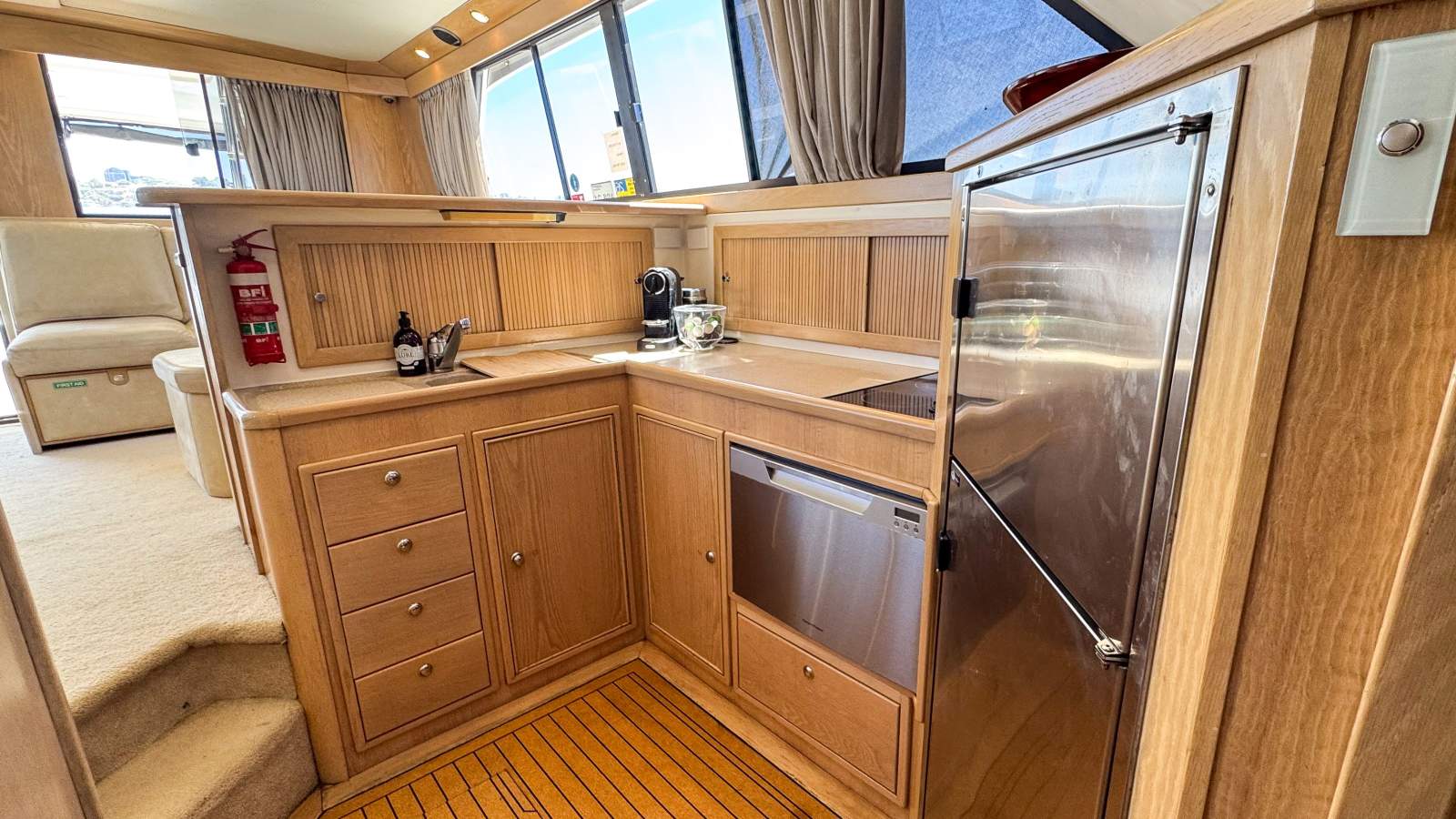 2009 RIVIERA 48 OFFSHORE EXPRESS SPORTS CRUISER