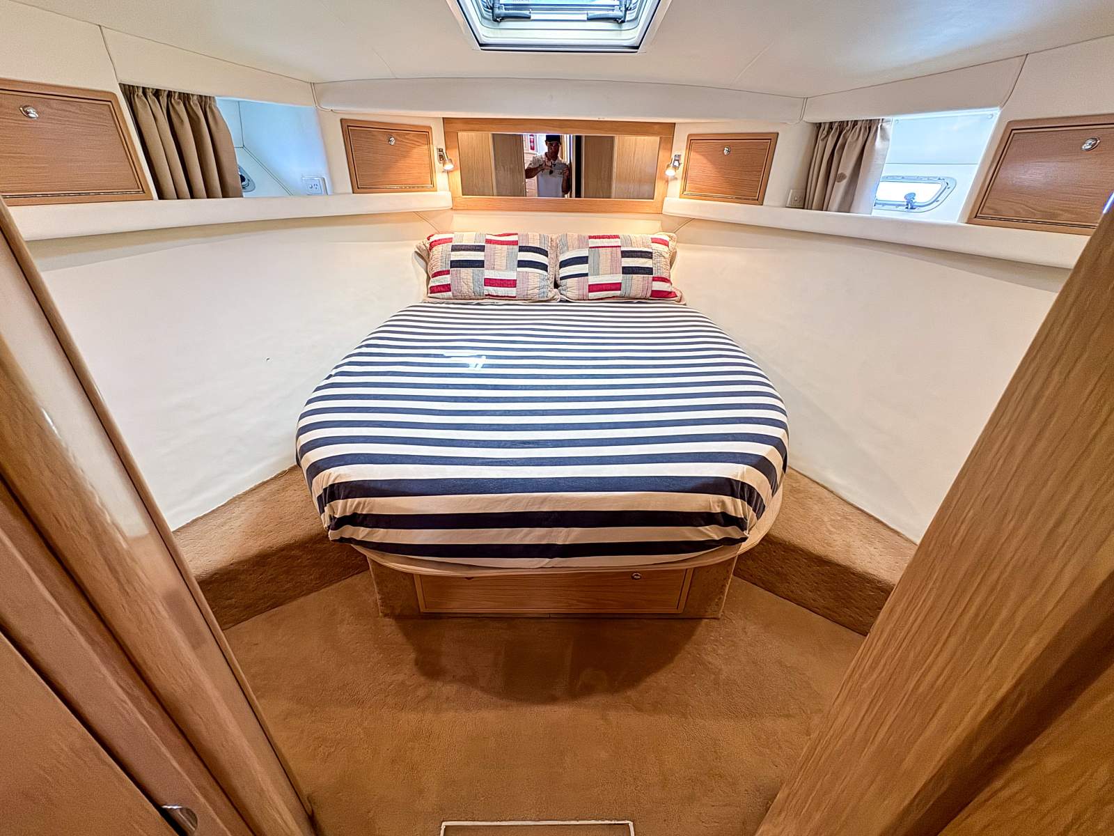 2009 RIVIERA 48 OFFSHORE EXPRESS SPORTS CRUISER