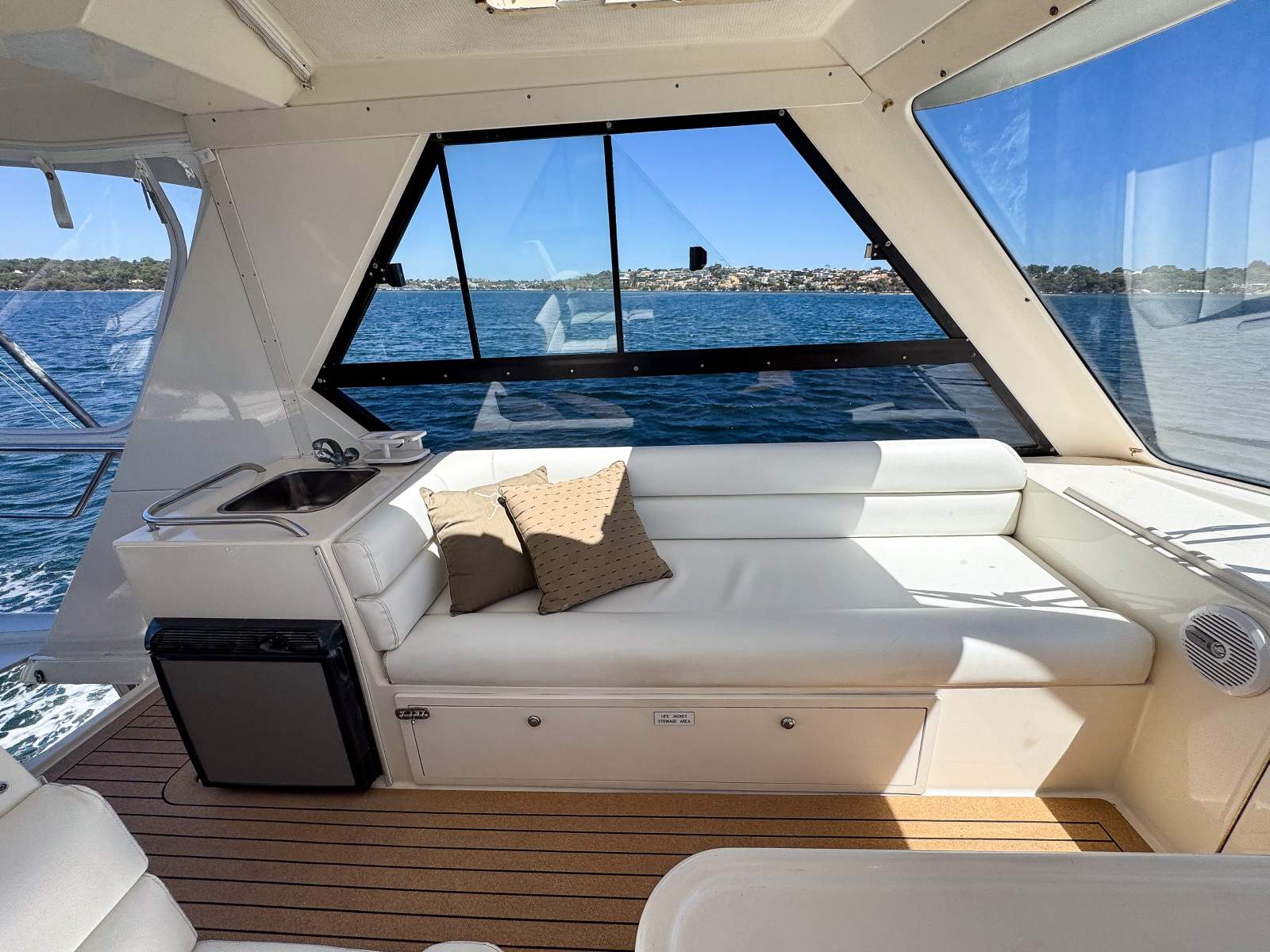 2009 RIVIERA 48 OFFSHORE EXPRESS SPORTS CRUISER