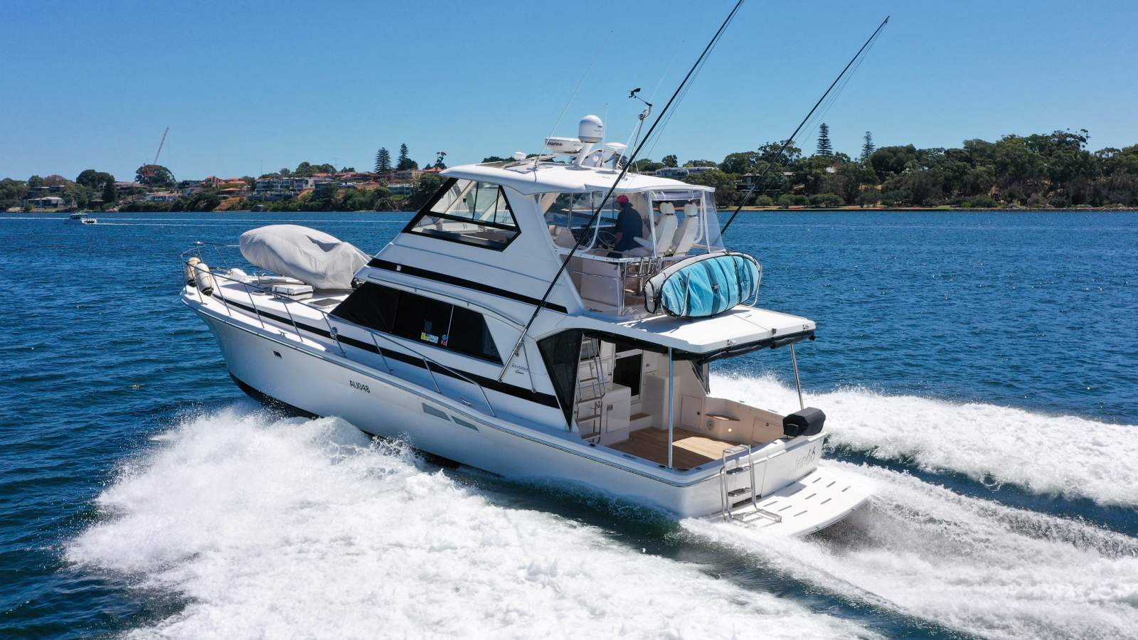 2009 RIVIERA 48 OFFSHORE EXPRESS SPORTS CRUISER