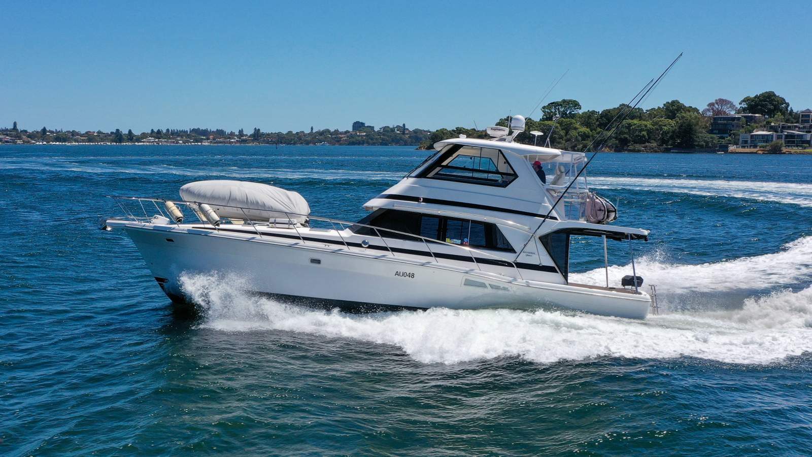 2009 RIVIERA 48 OFFSHORE EXPRESS SPORTS CRUISER