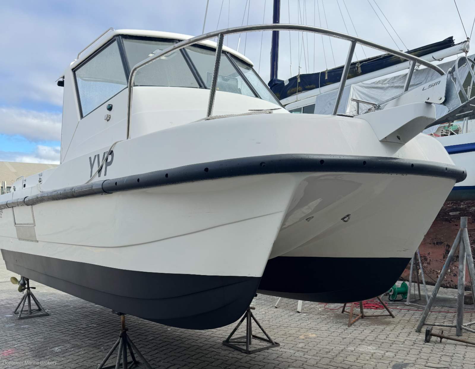 2007 LEISURECAT 8000 SPORT FISHER