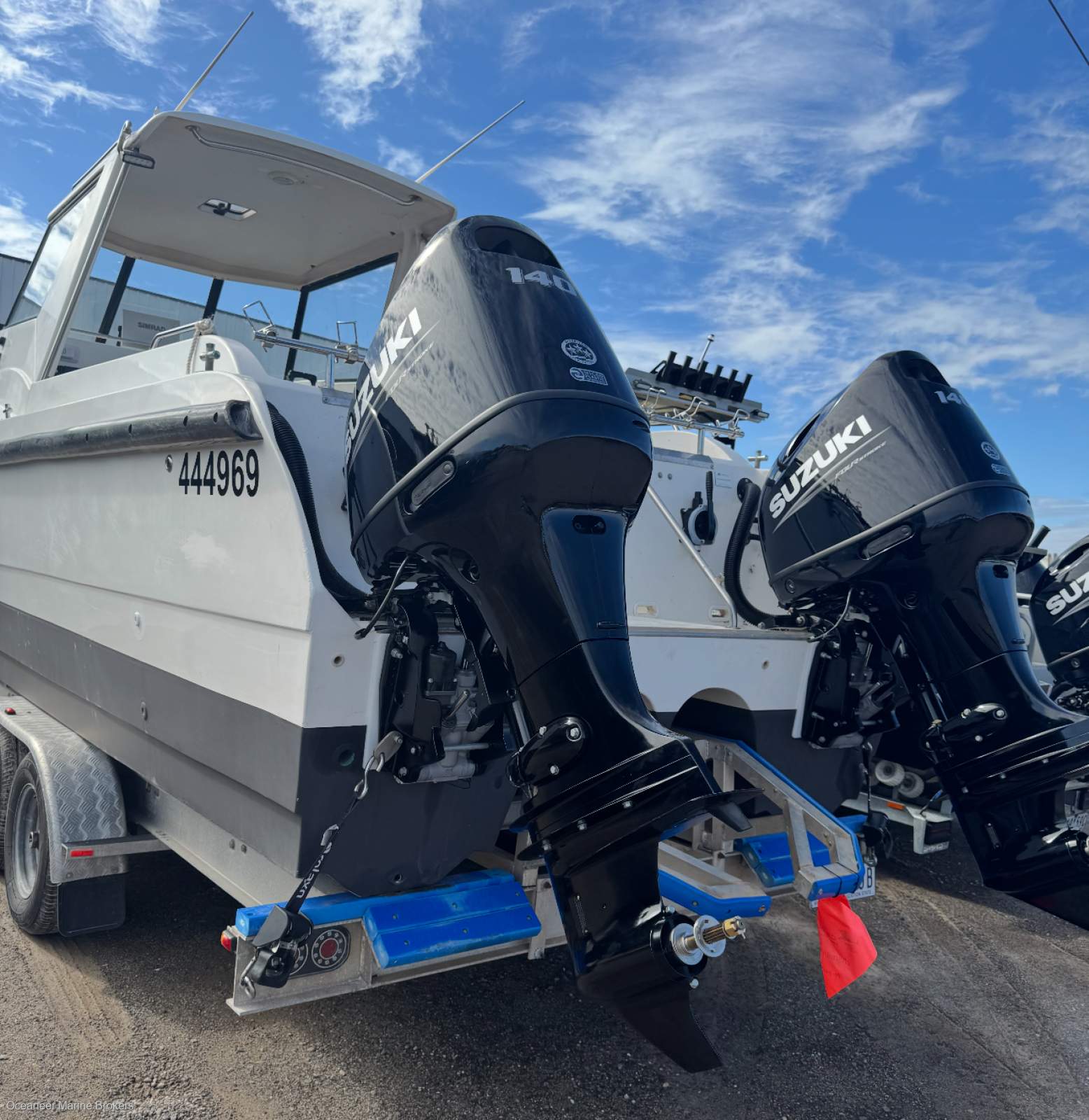 2007 LEISURECAT 8000 SPORT FISHER