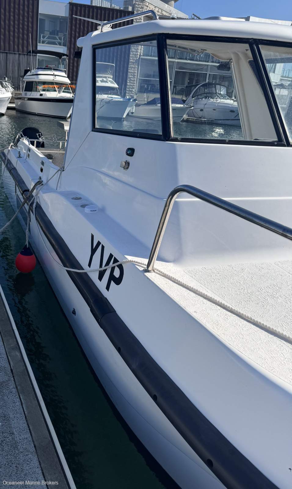 2007 LEISURECAT 8000 SPORT FISHER