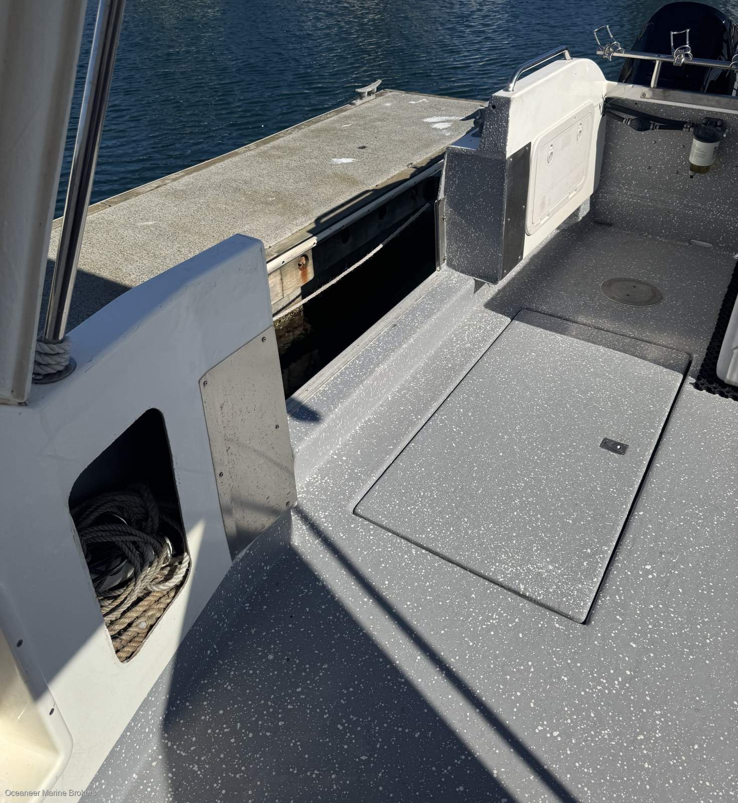 2007 LEISURECAT 8000 SPORT FISHER