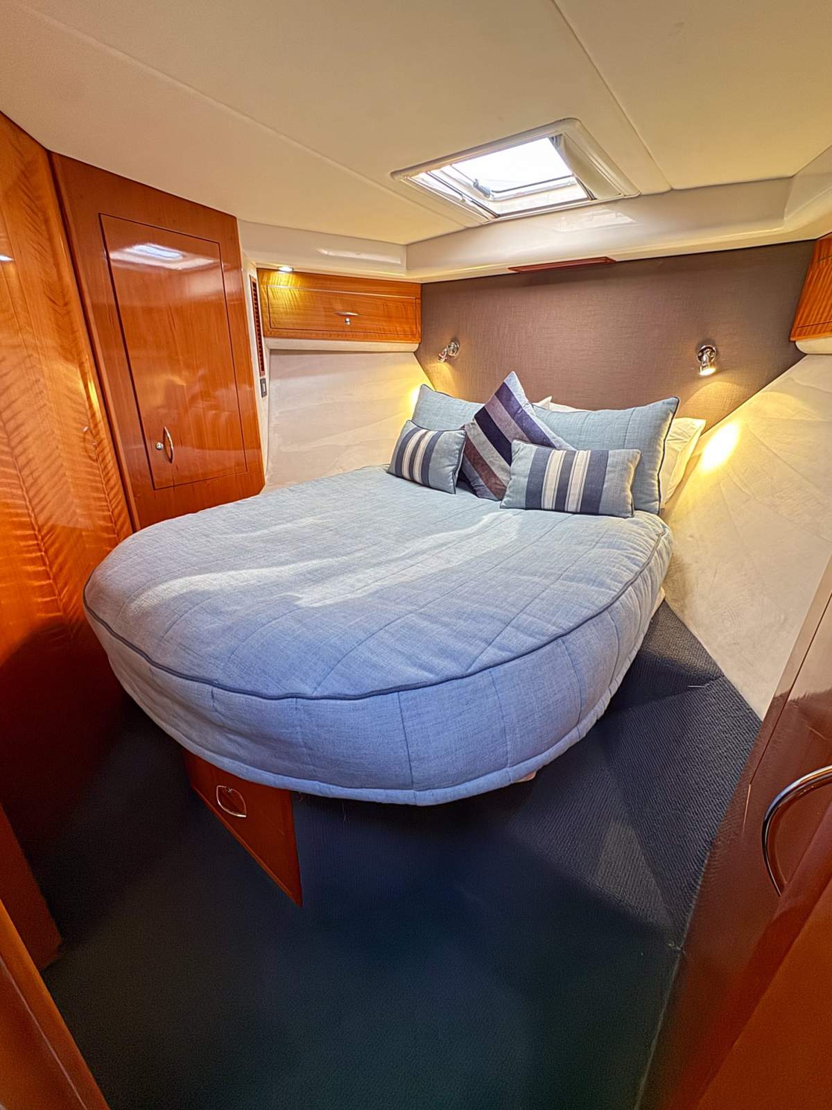 2007 MARITIMO M48 MOTOR YACHT