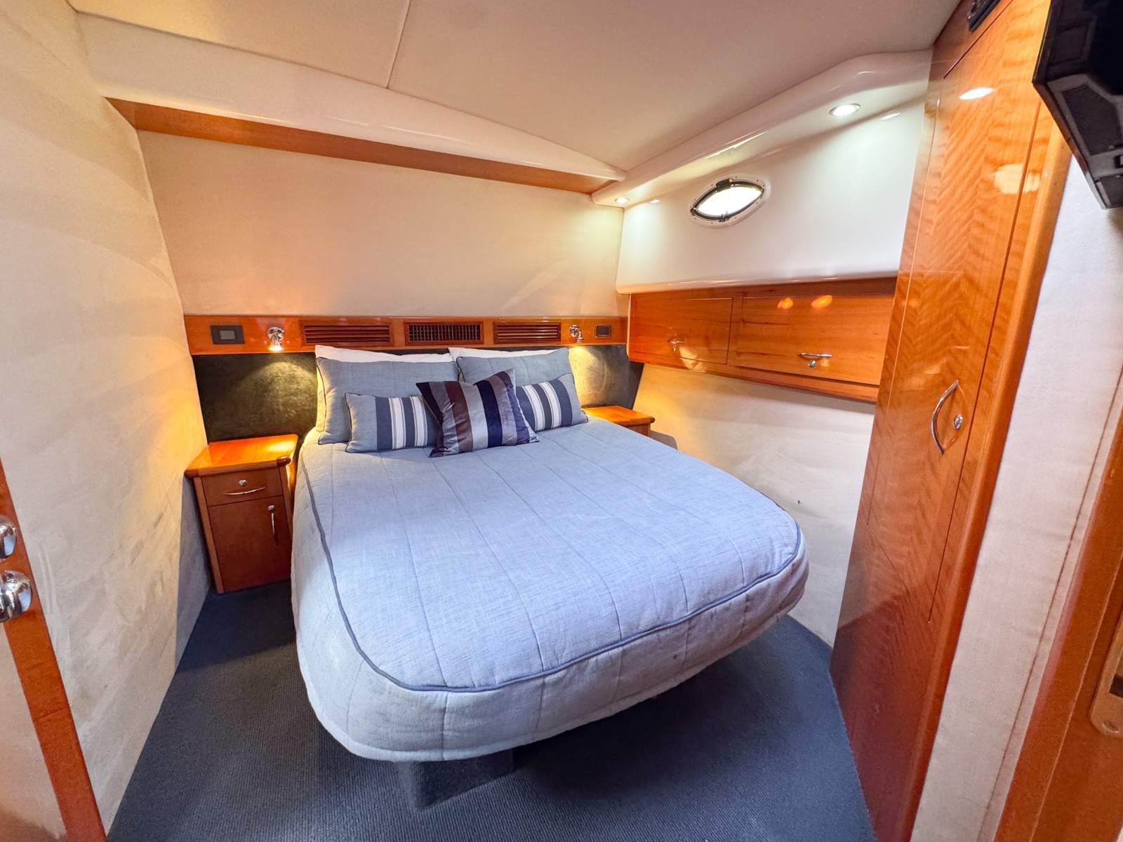 2007 MARITIMO M48 MOTOR YACHT