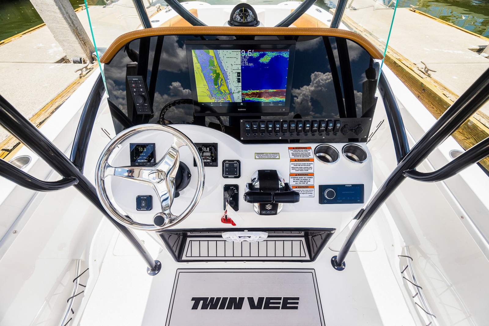 2026 TWIN VEE GFX2 240 CENTRE CONSOLE