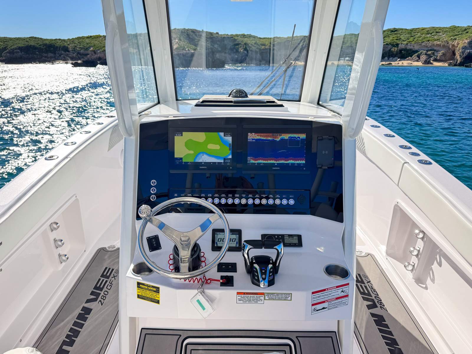 2026 TWIN VEE GFX2 280 CENTRE CONSOLE