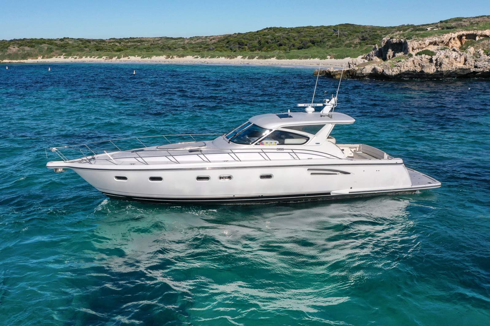 2001 TIARA 5200 EXPRESS CRUISER