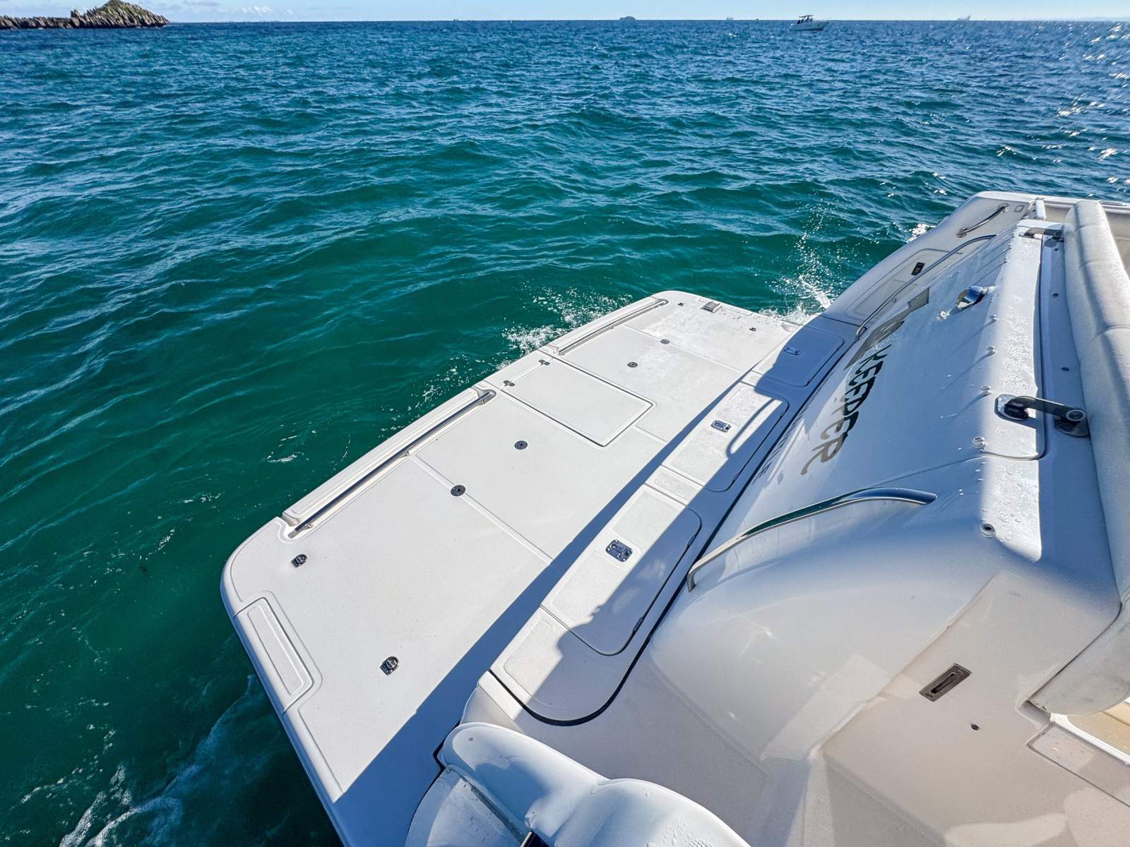 2001 TIARA 5200 EXPRESS CRUISER