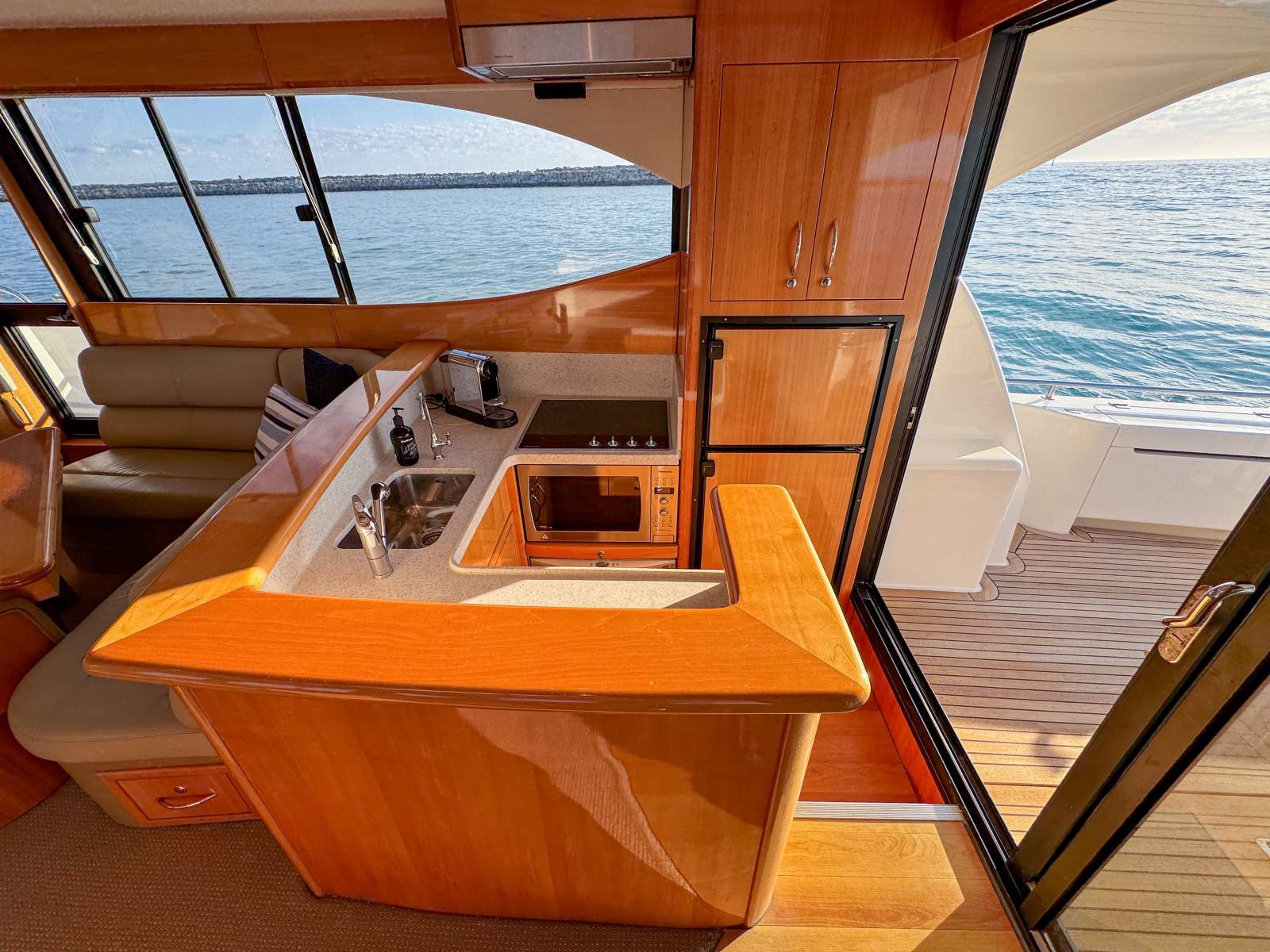 2008 MARITIMO M48 MOTORYACHT