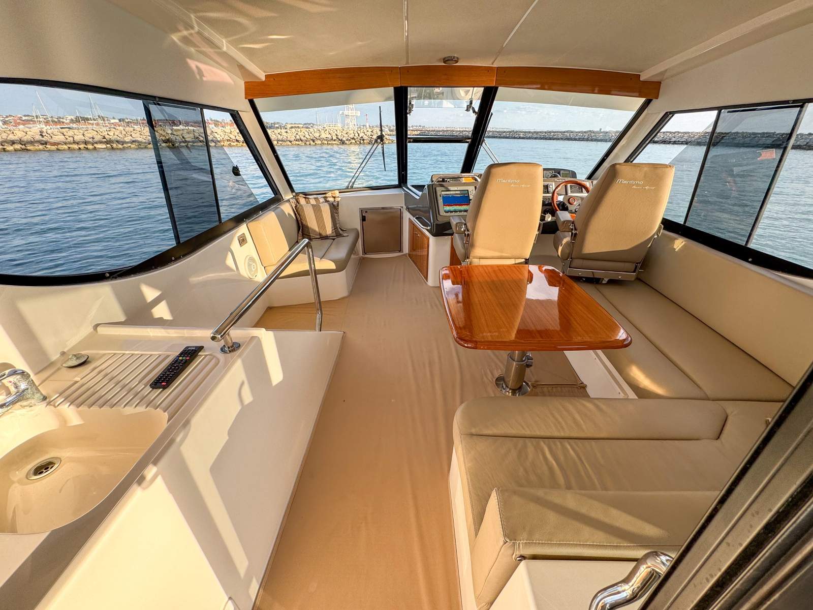 2008 MARITIMO M48 MOTORYACHT