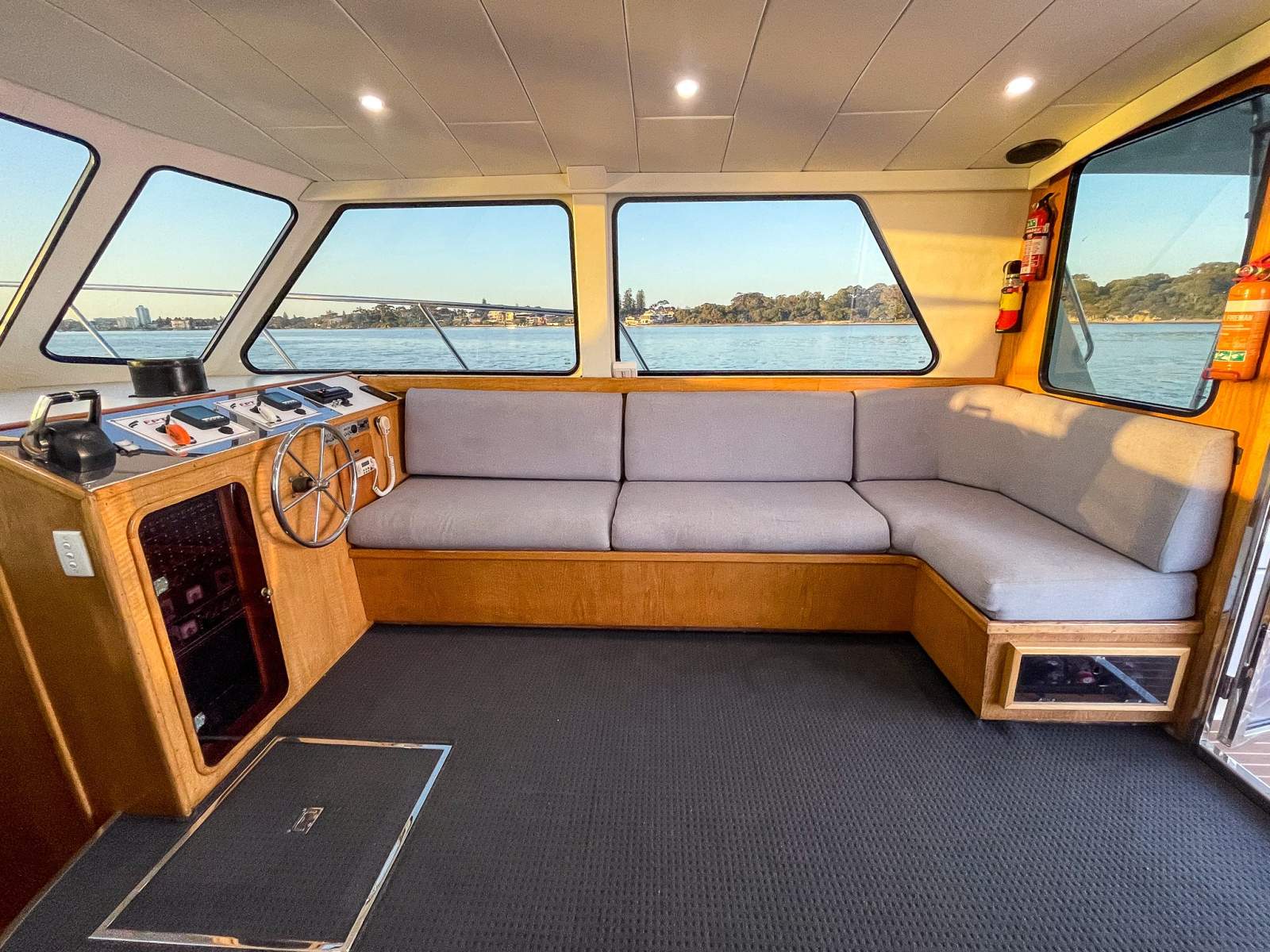 RANDELL 41 MK II FLYBRIDGE CRUISER