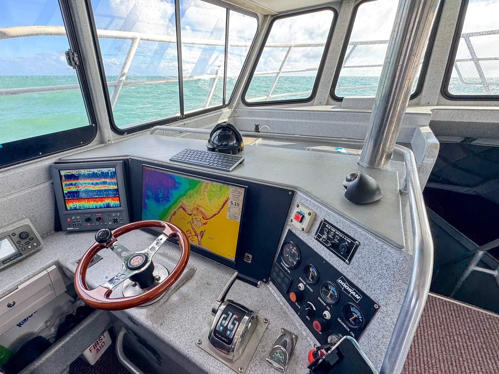 2015 ALUCRAFT 7.9 CATAMARAN