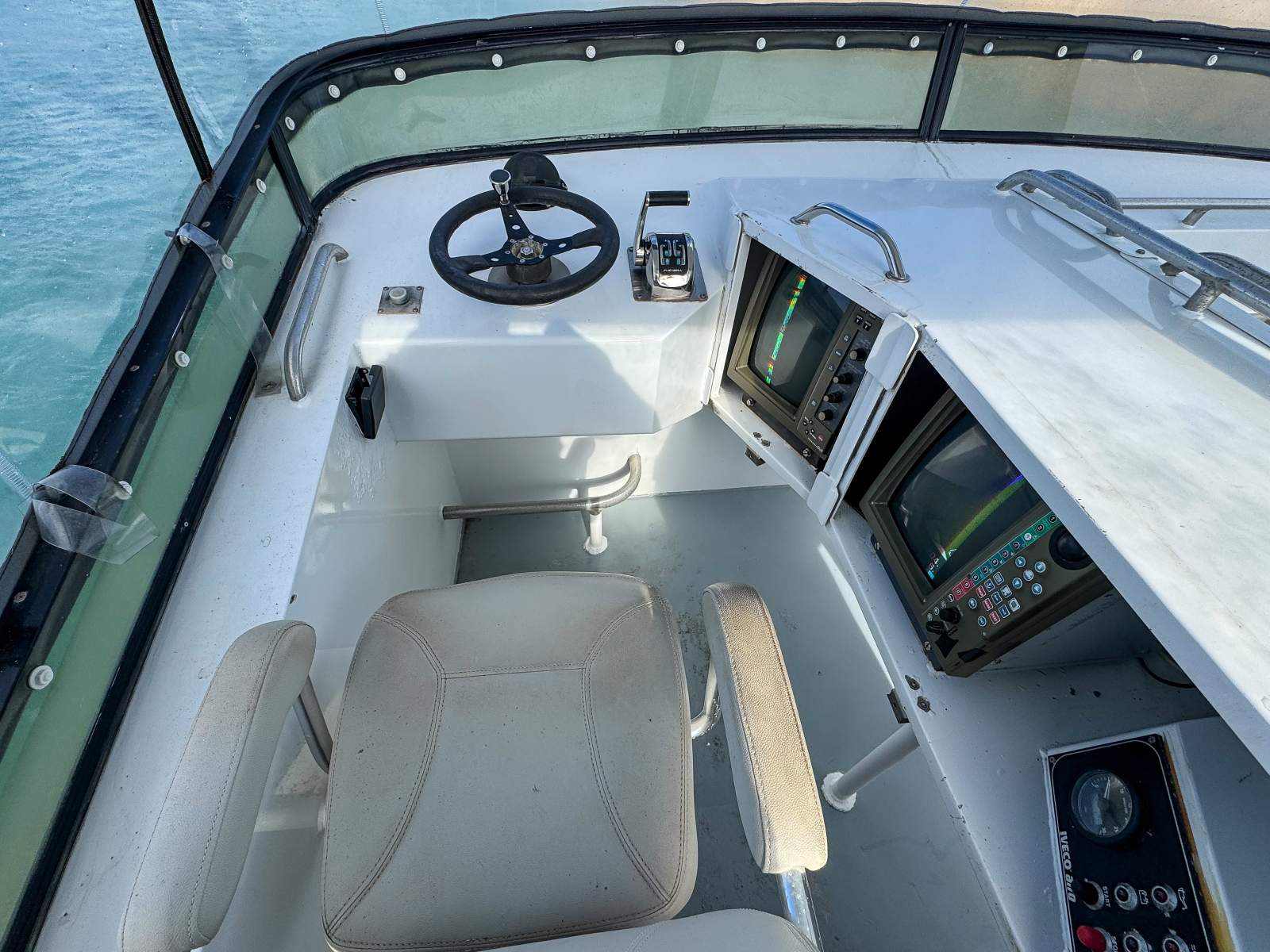 2015 ALUCRAFT 7.9 CATAMARAN