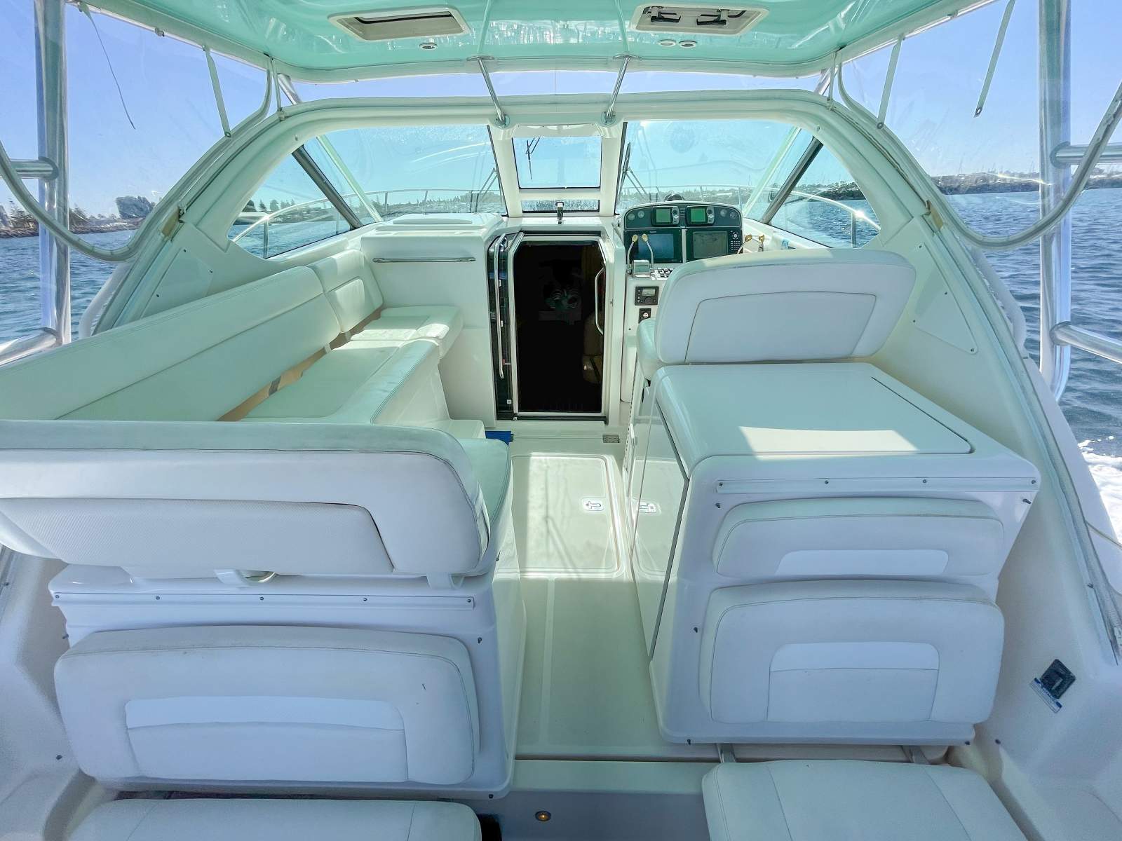 2004 TIARA 3600 OPEN SPORTS FISHER