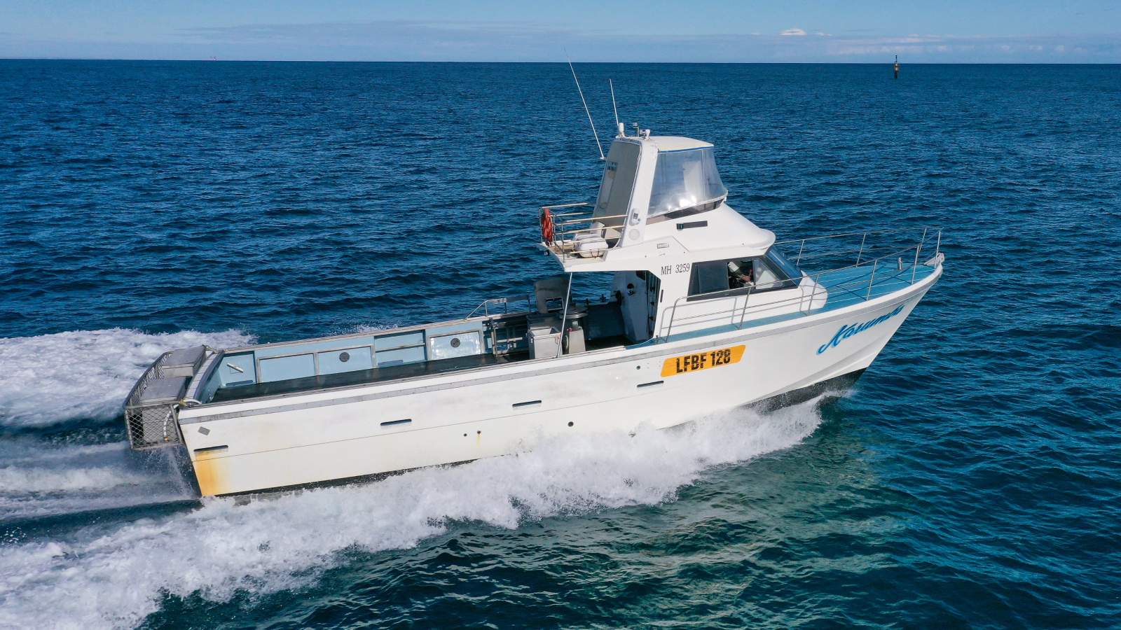 1989 CONQUEST 48 CRUISER