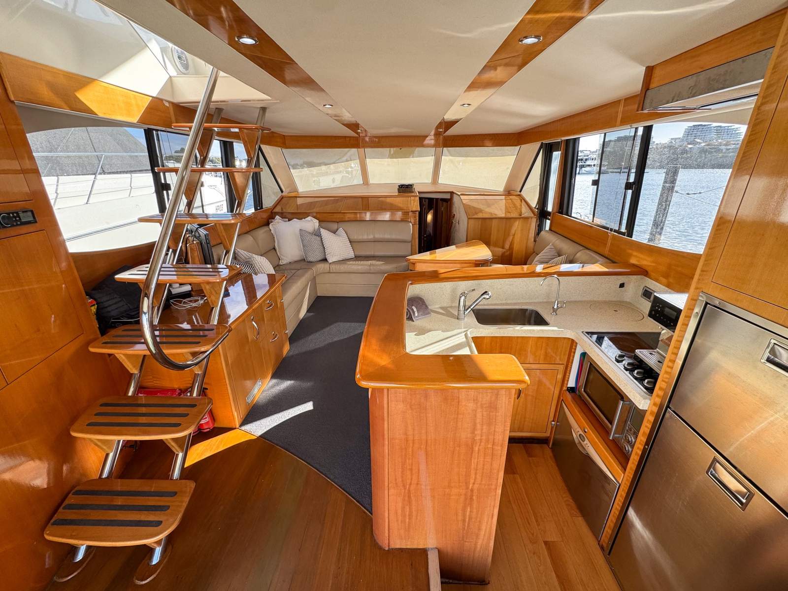 2007 MARITIMO M48 MOTOR YACHT