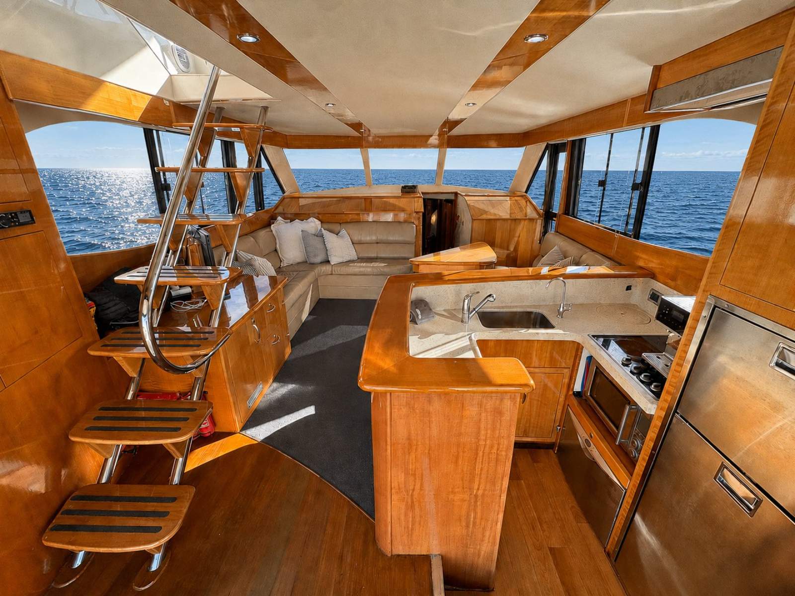 2007 MARITIMO M48 MOTOR YACHT