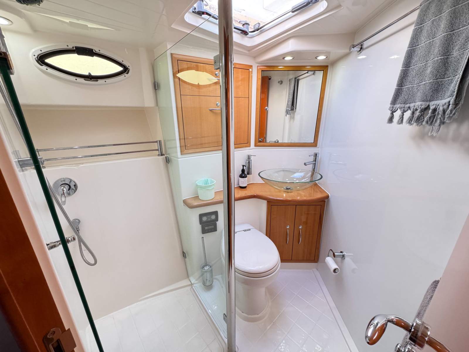 2007 MARITIMO M48 MOTOR YACHT