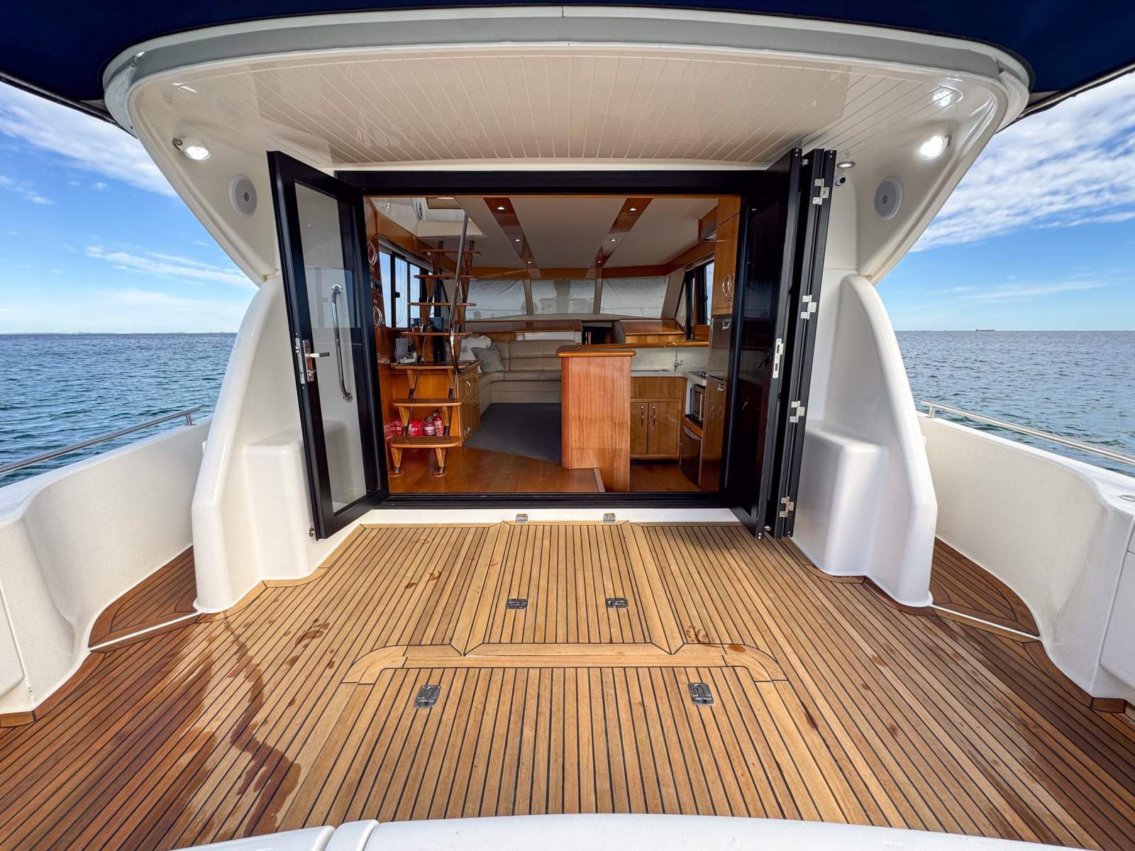 2007 MARITIMO M48 MOTOR YACHT