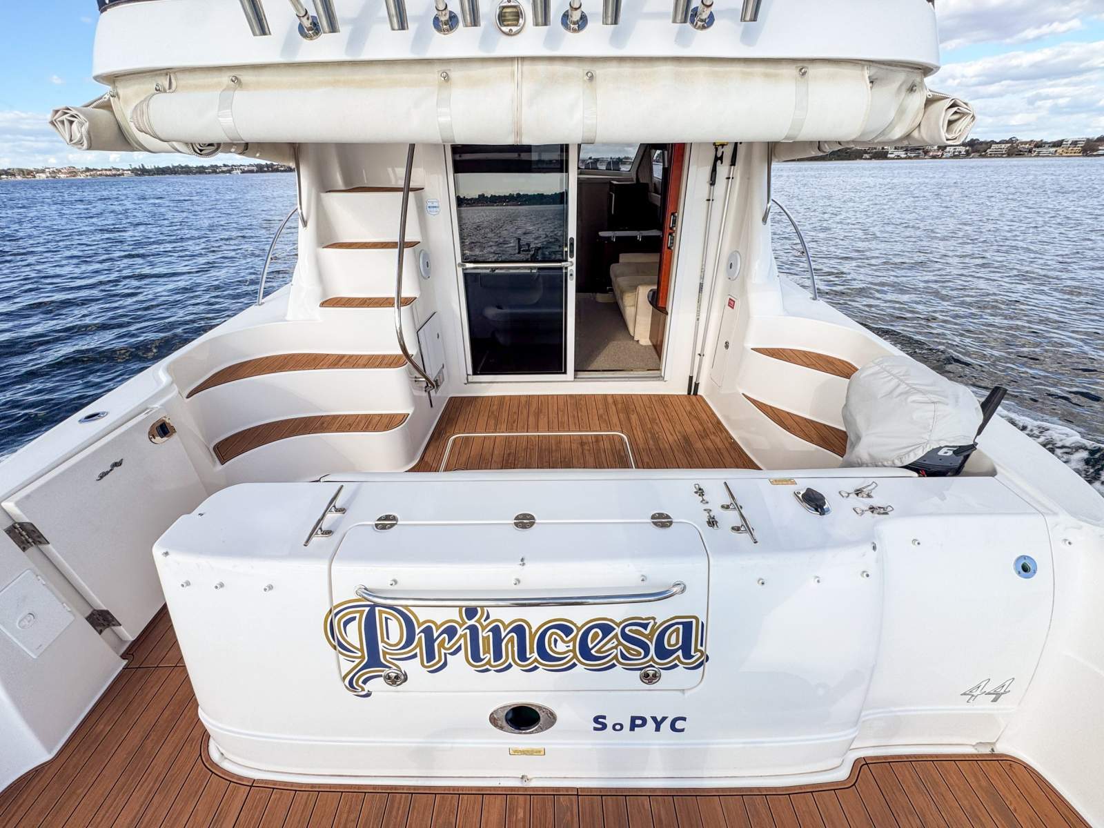 2006 SEA RAY 44 SEDAN BRIDGE SPORT YACHT