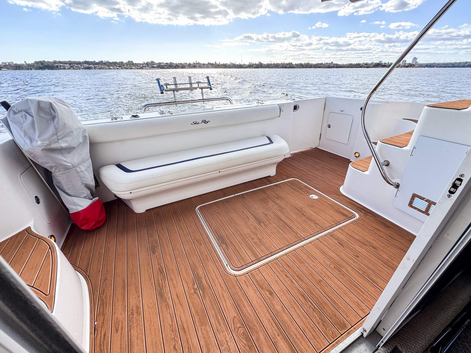 2006 SEA RAY 44 SEDAN BRIDGE SPORT YACHT