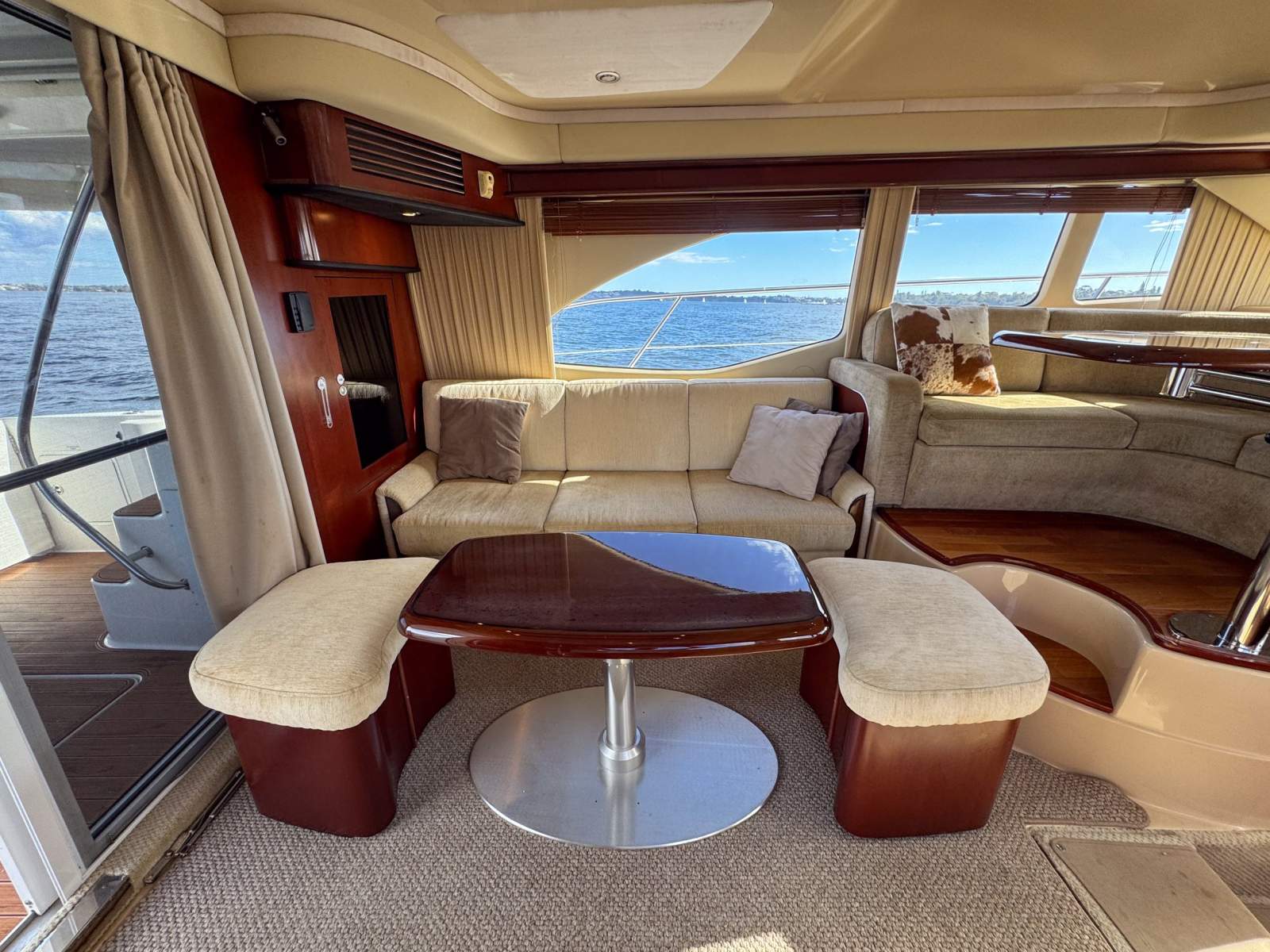 2006 SEA RAY 44 SEDAN BRIDGE SPORT YACHT