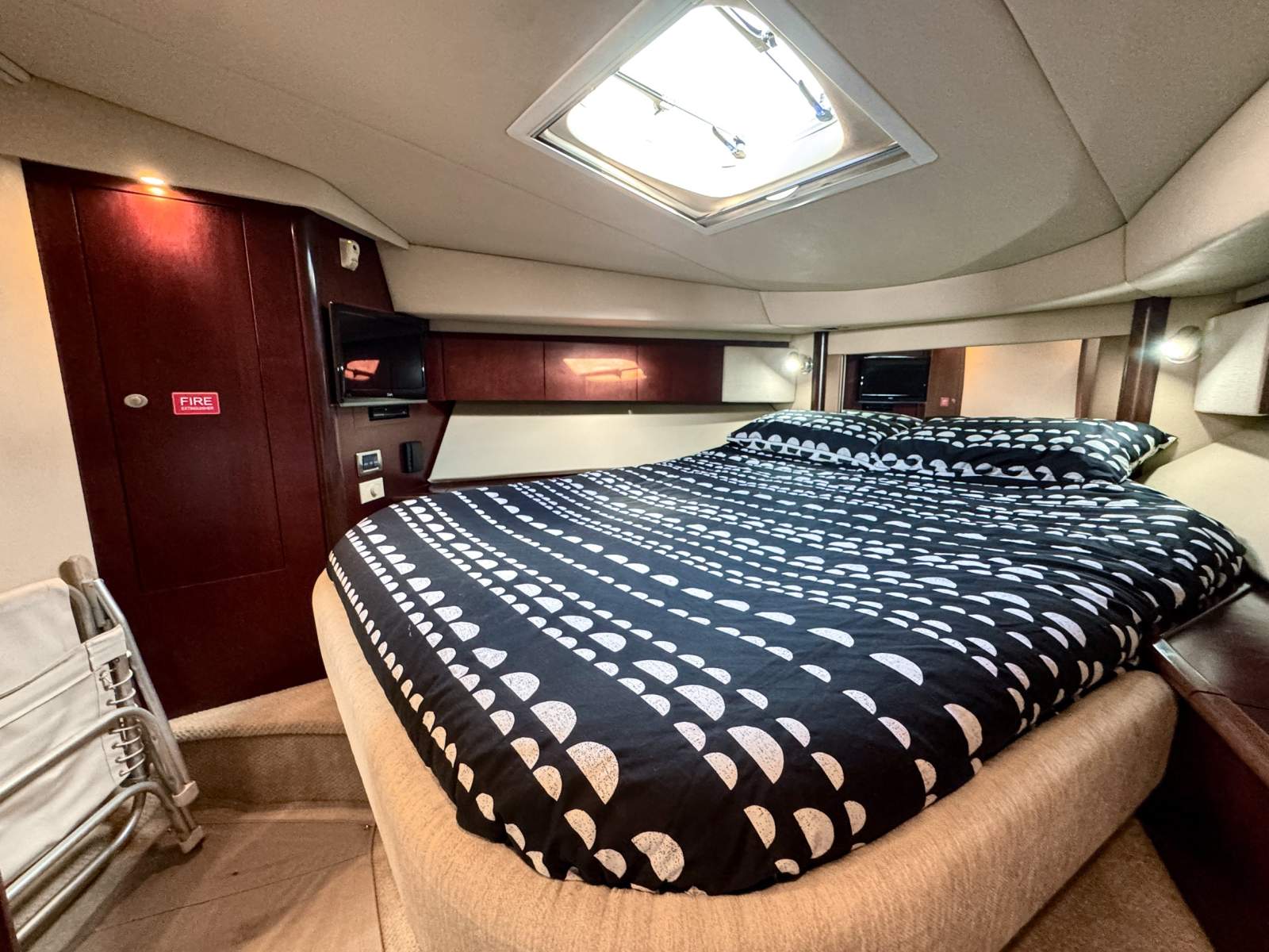 2006 SEA RAY 44 SEDAN BRIDGE SPORT YACHT