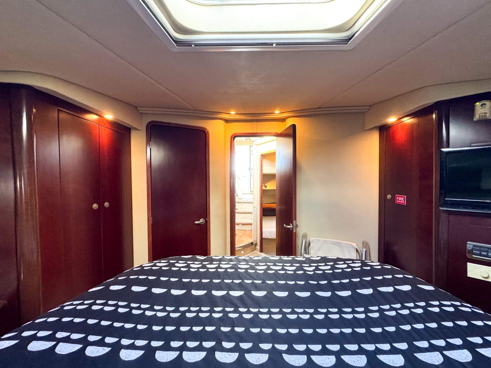2006 SEA RAY 44 SEDAN BRIDGE SPORT YACHT