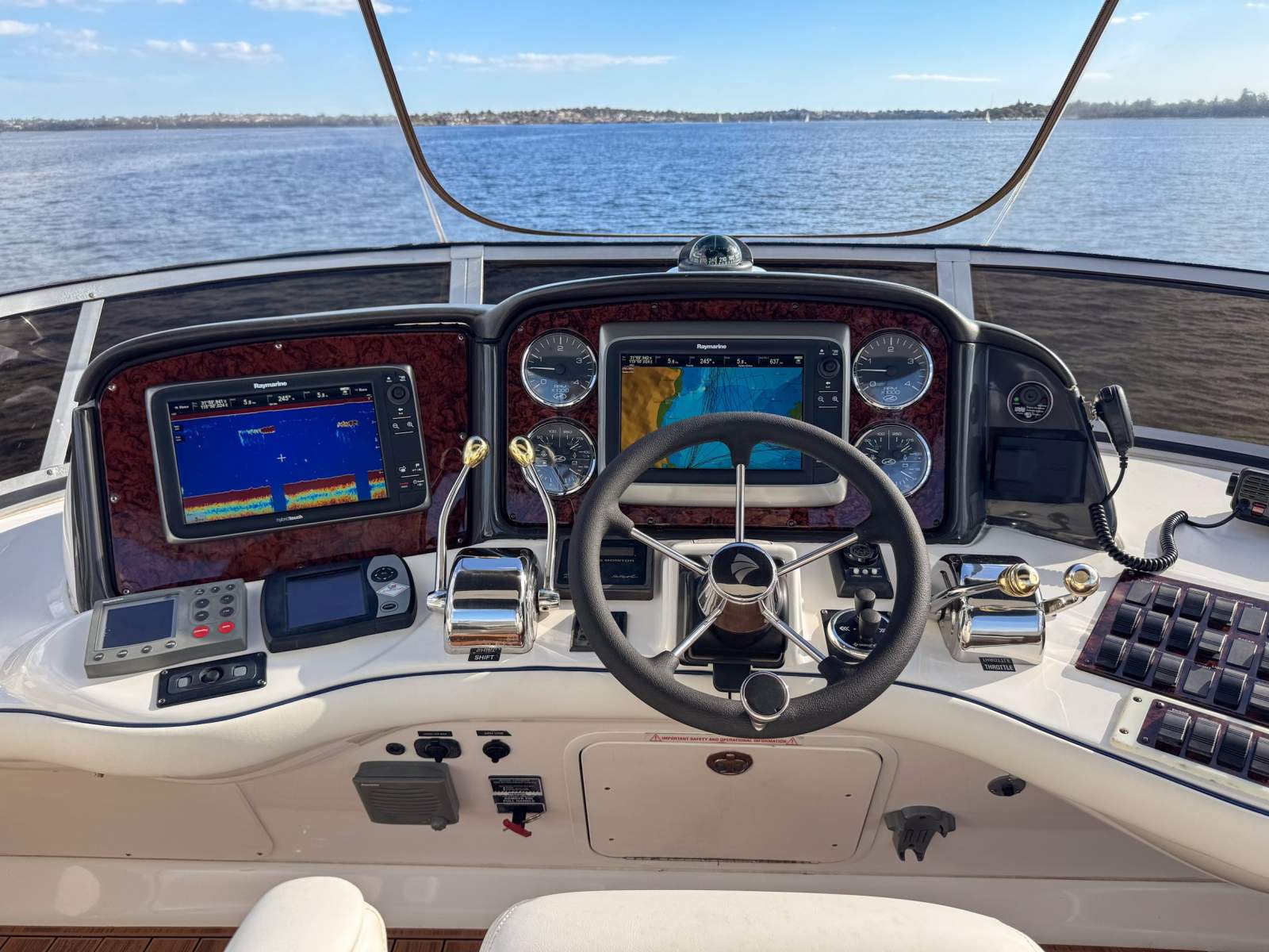 2006 SEA RAY 44 SEDAN BRIDGE SPORT YACHT