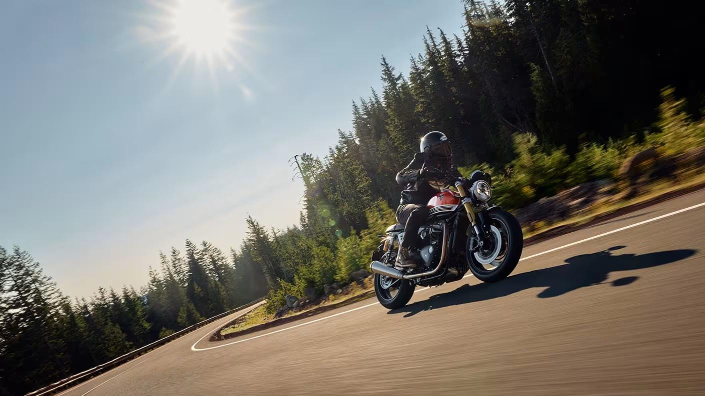 2025 TRIUMPH BONNEVILLE SPEED TWIN 1200 RS ROAD