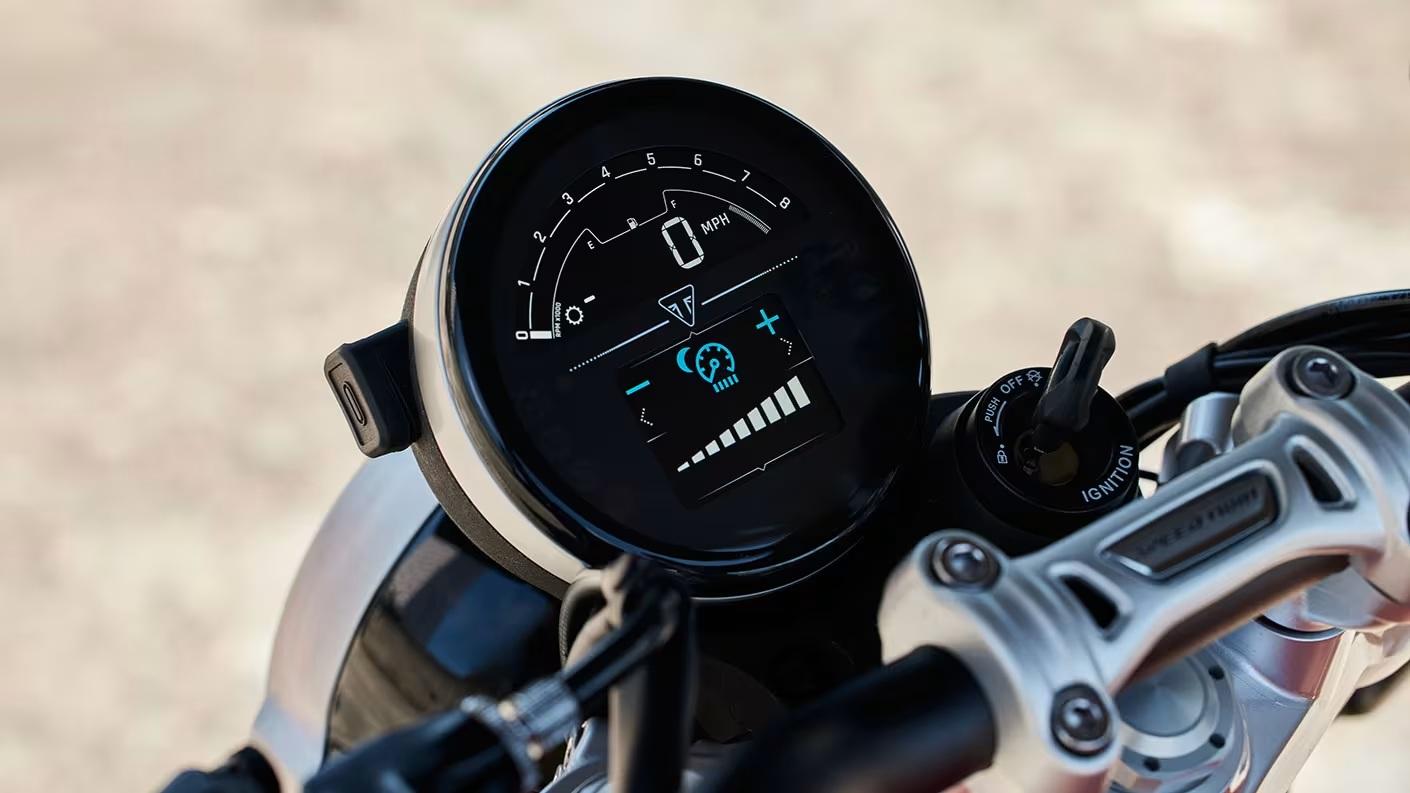 2025 TRIUMPH BONNEVILLE SPEED TWIN 1200 RS ROAD