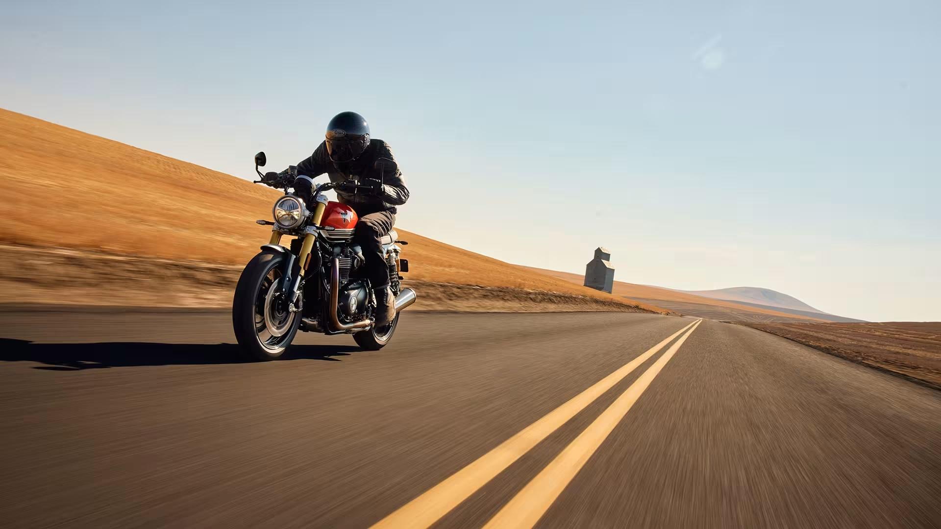 2025 TRIUMPH BONNEVILLE SPEED TWIN 1200 RS ROAD