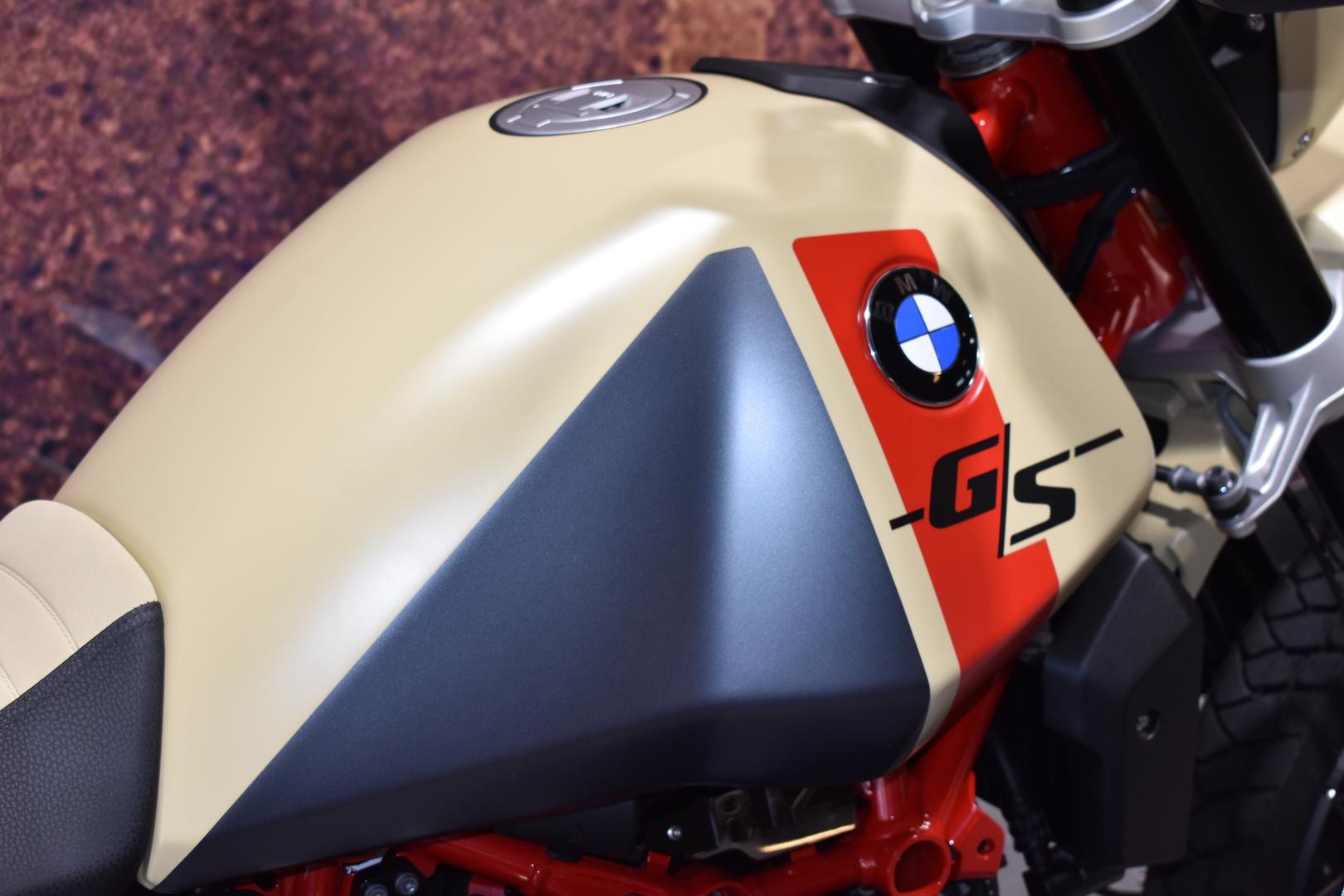 2025 BMW R 12 G/S DUAL SPORTS