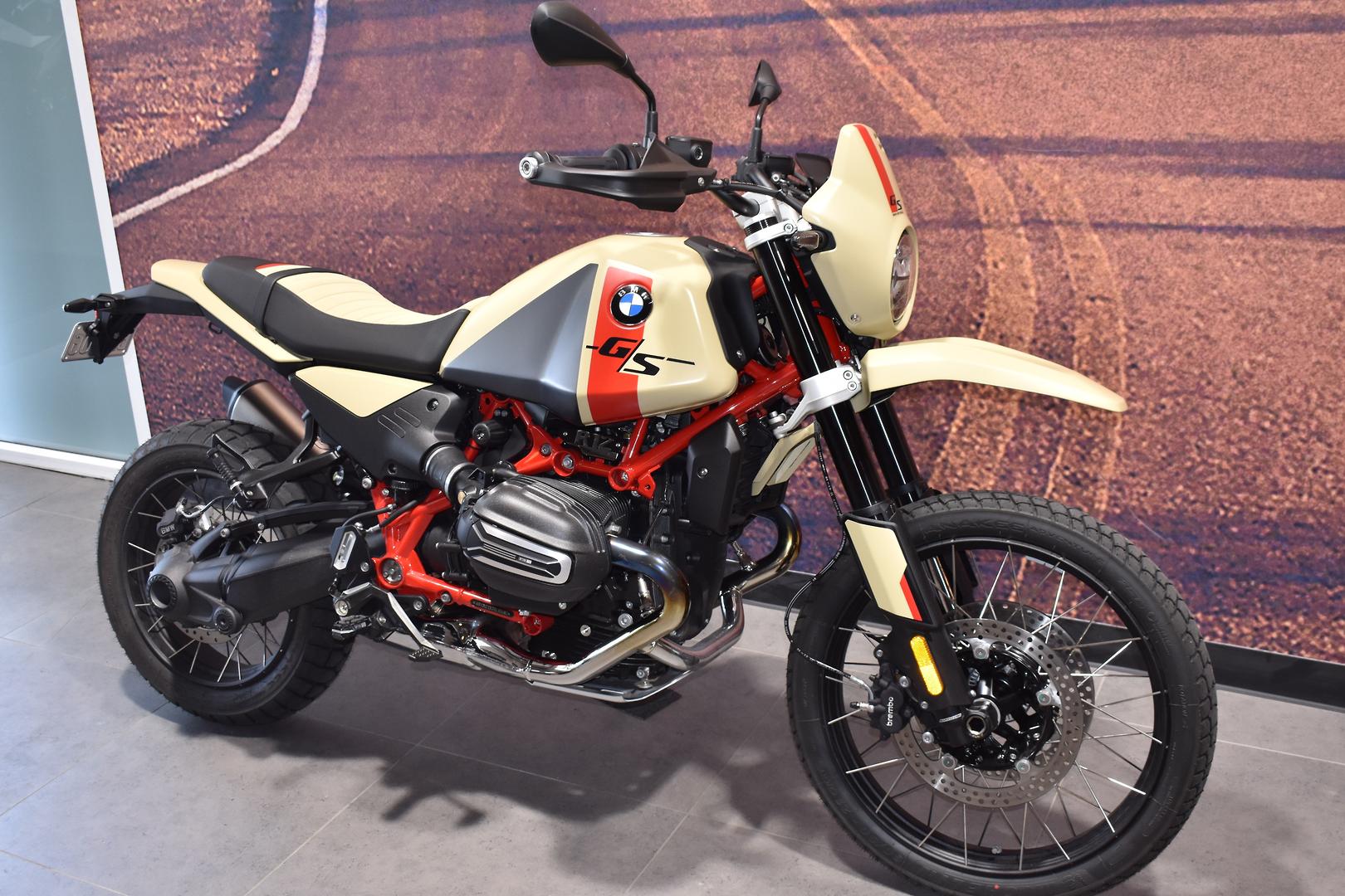 2025 BMW R 12 G/S DUAL SPORTS