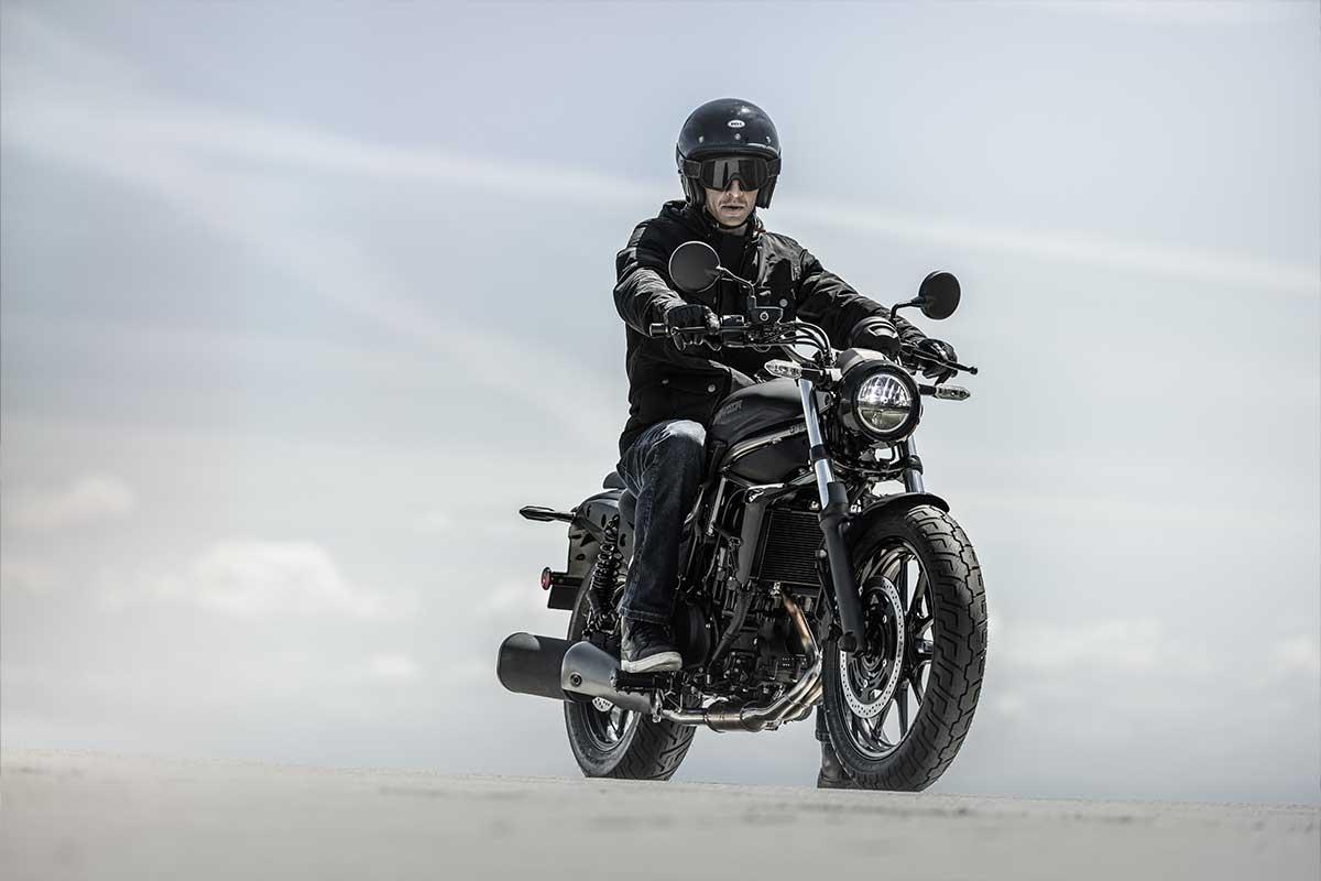 2025 KAWASAKI ELIMINATOR ROAD
