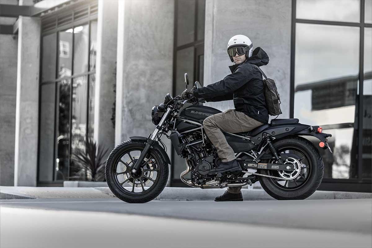 2025 KAWASAKI ELIMINATOR ROAD