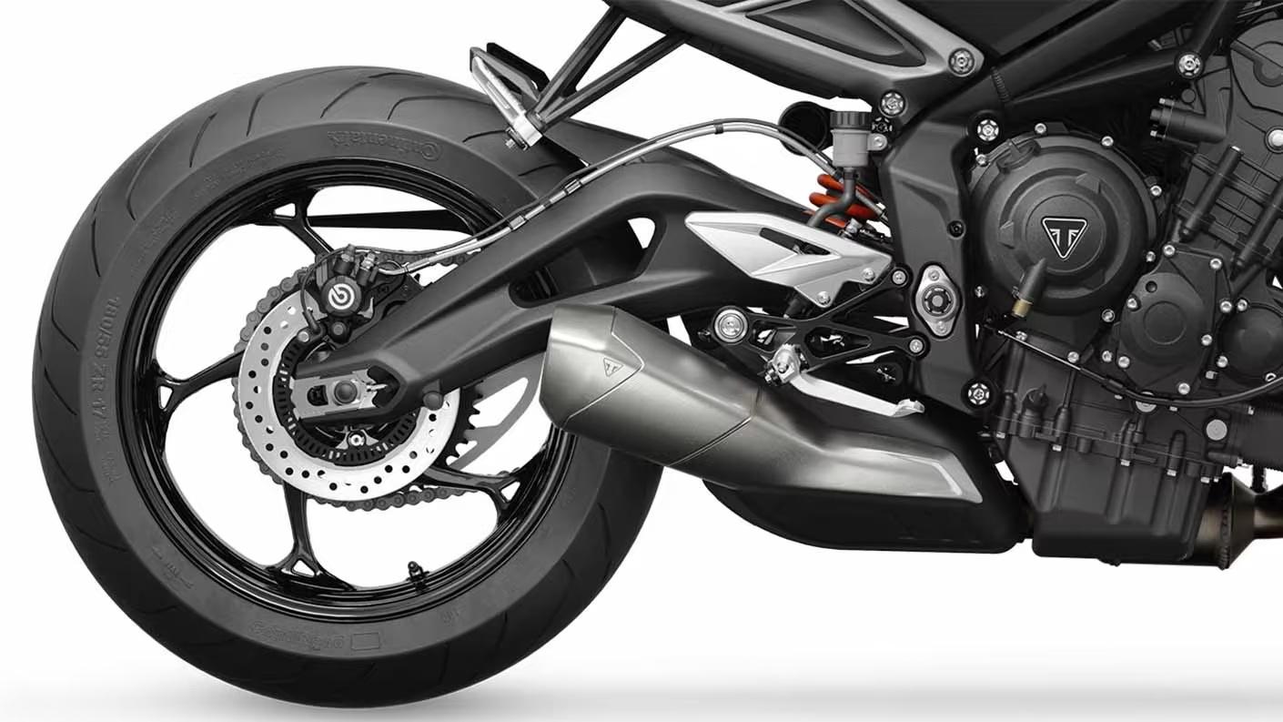 2025 TRIUMPH STREET TRIPLE R ROAD