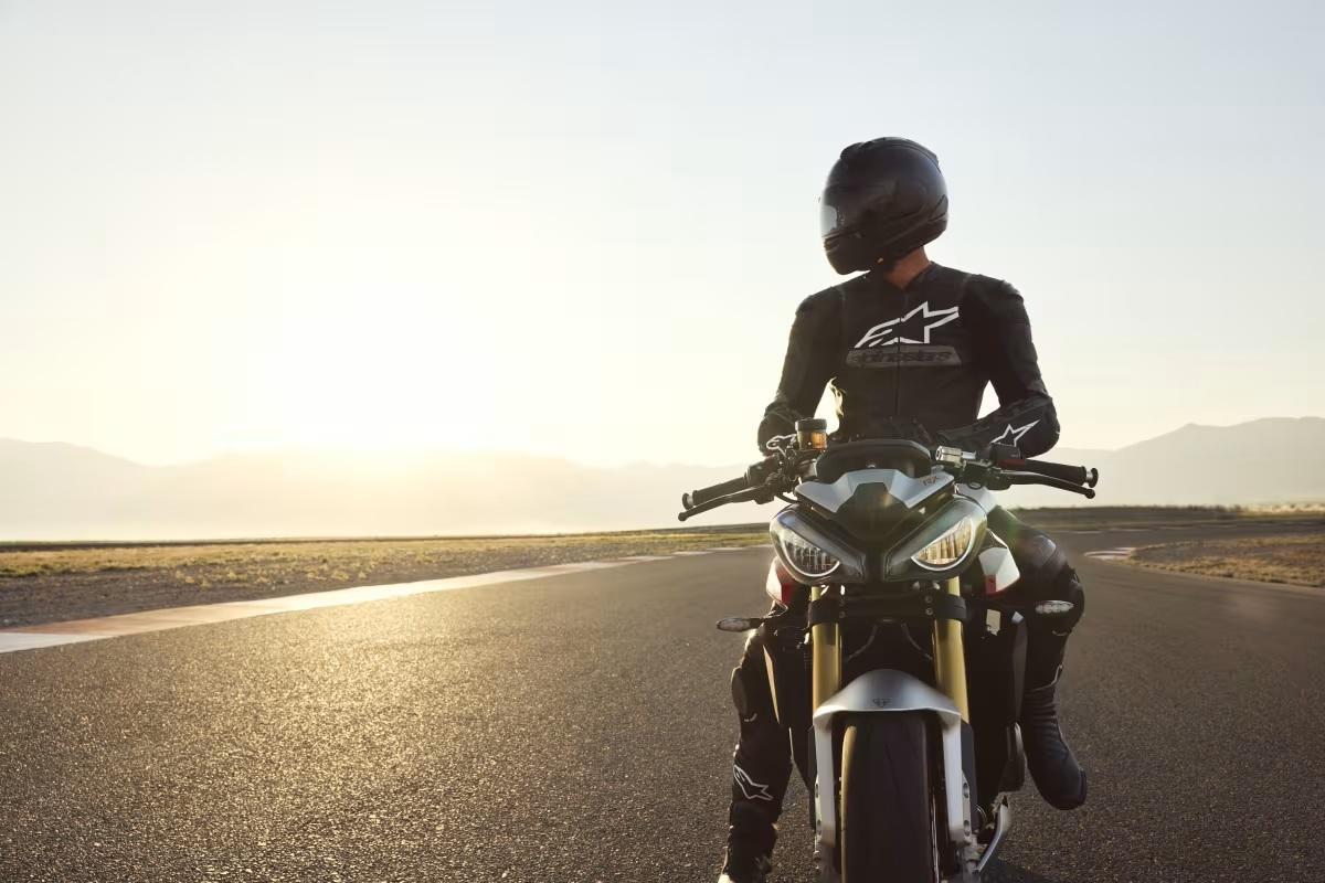 2025 TRIUMPH STREET TRIPLE RX SPORTS