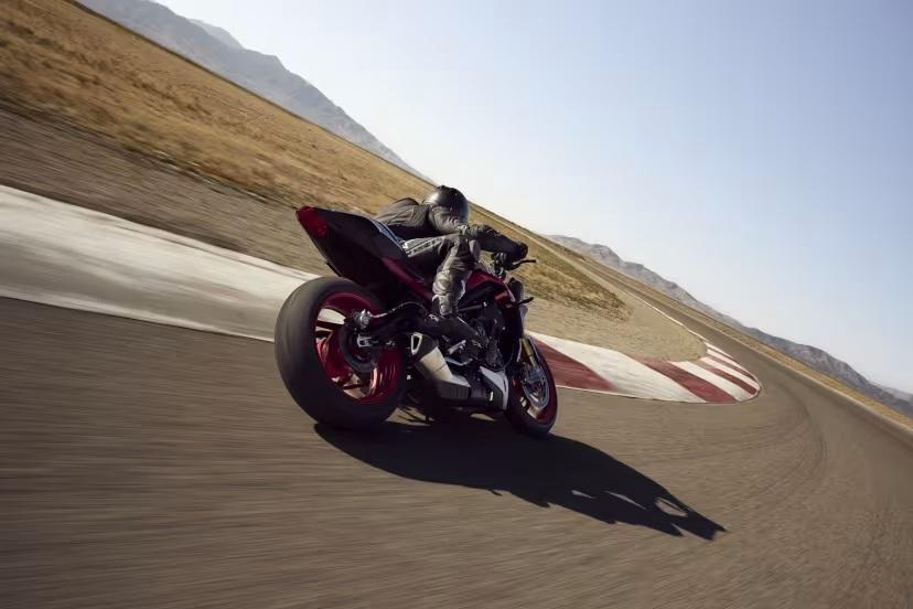 2025 TRIUMPH STREET TRIPLE RX SPORTS