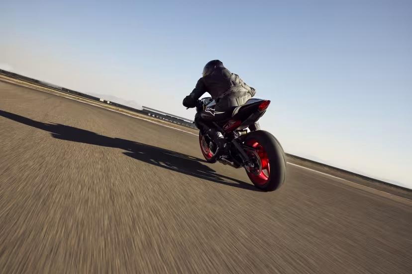 2025 TRIUMPH STREET TRIPLE RX SPORTS
