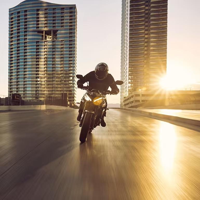 2025 TRIUMPH STREET TRIPLE RS ROAD
