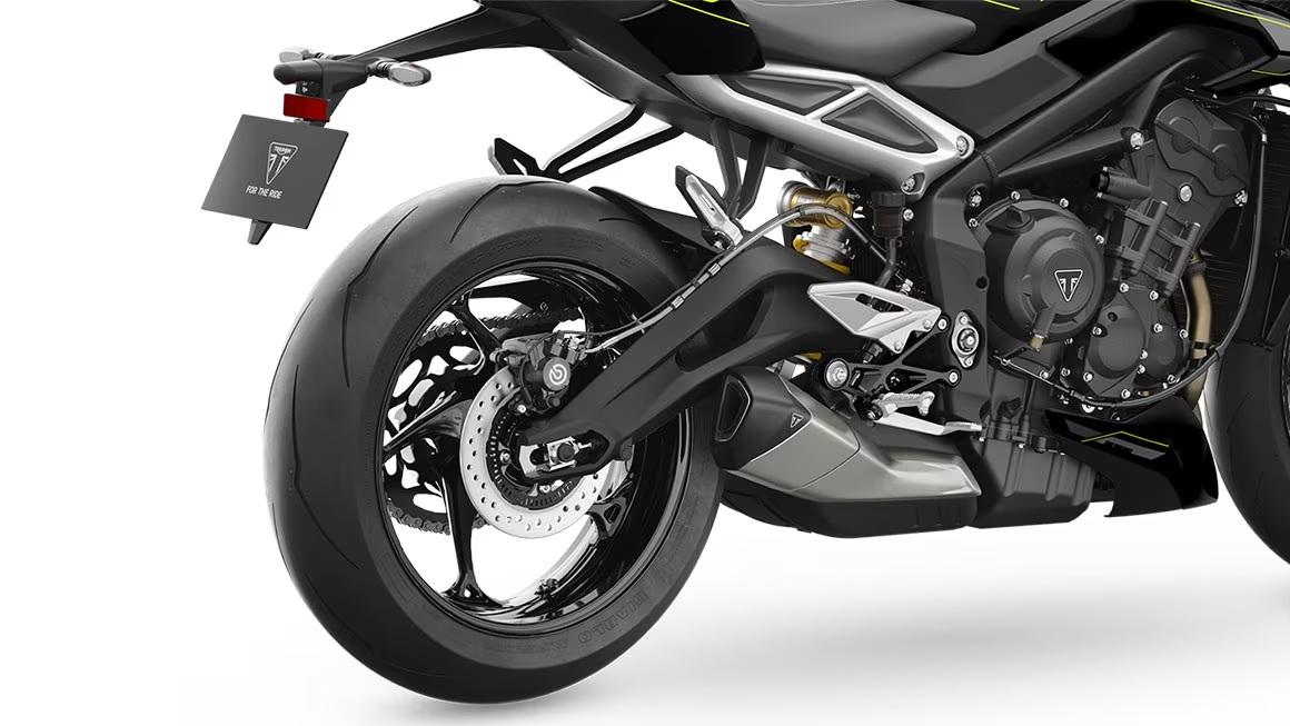 2025 TRIUMPH STREET TRIPLE RS ROAD