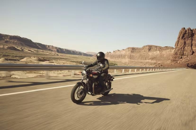 2025 TRIUMPH BONNEVILLE T100 ROAD