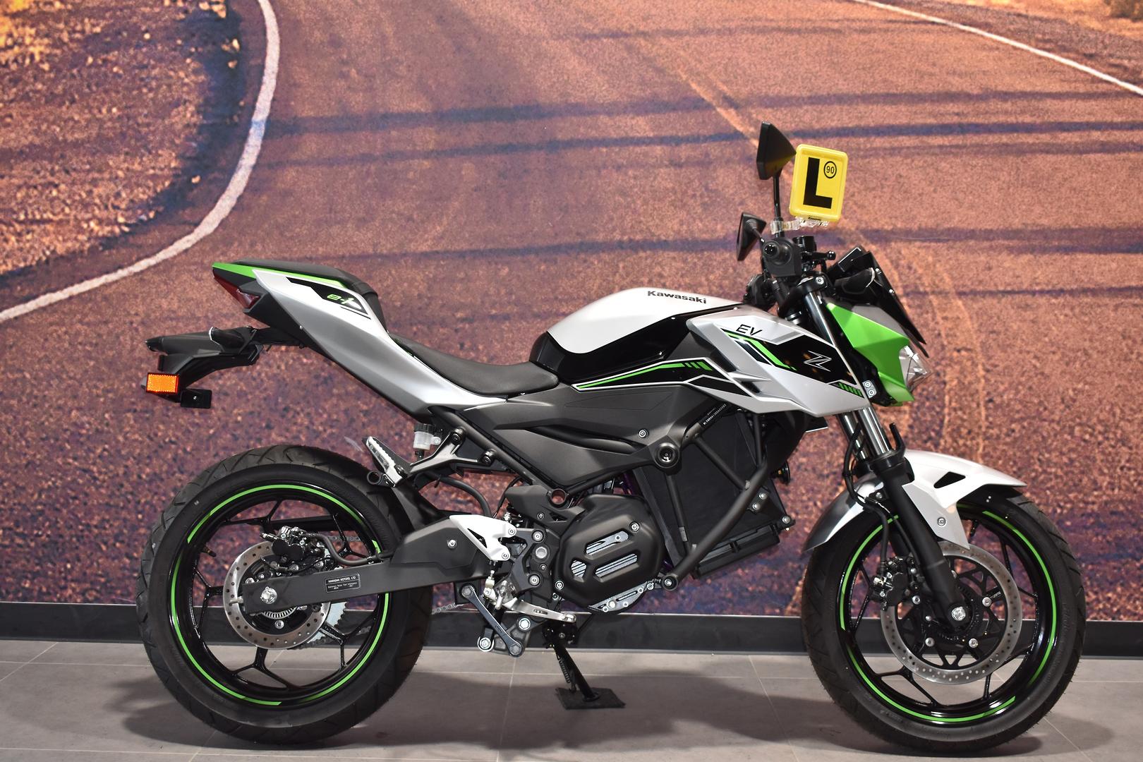 2025 KAWASAKI NINJA e-1 SPORTS